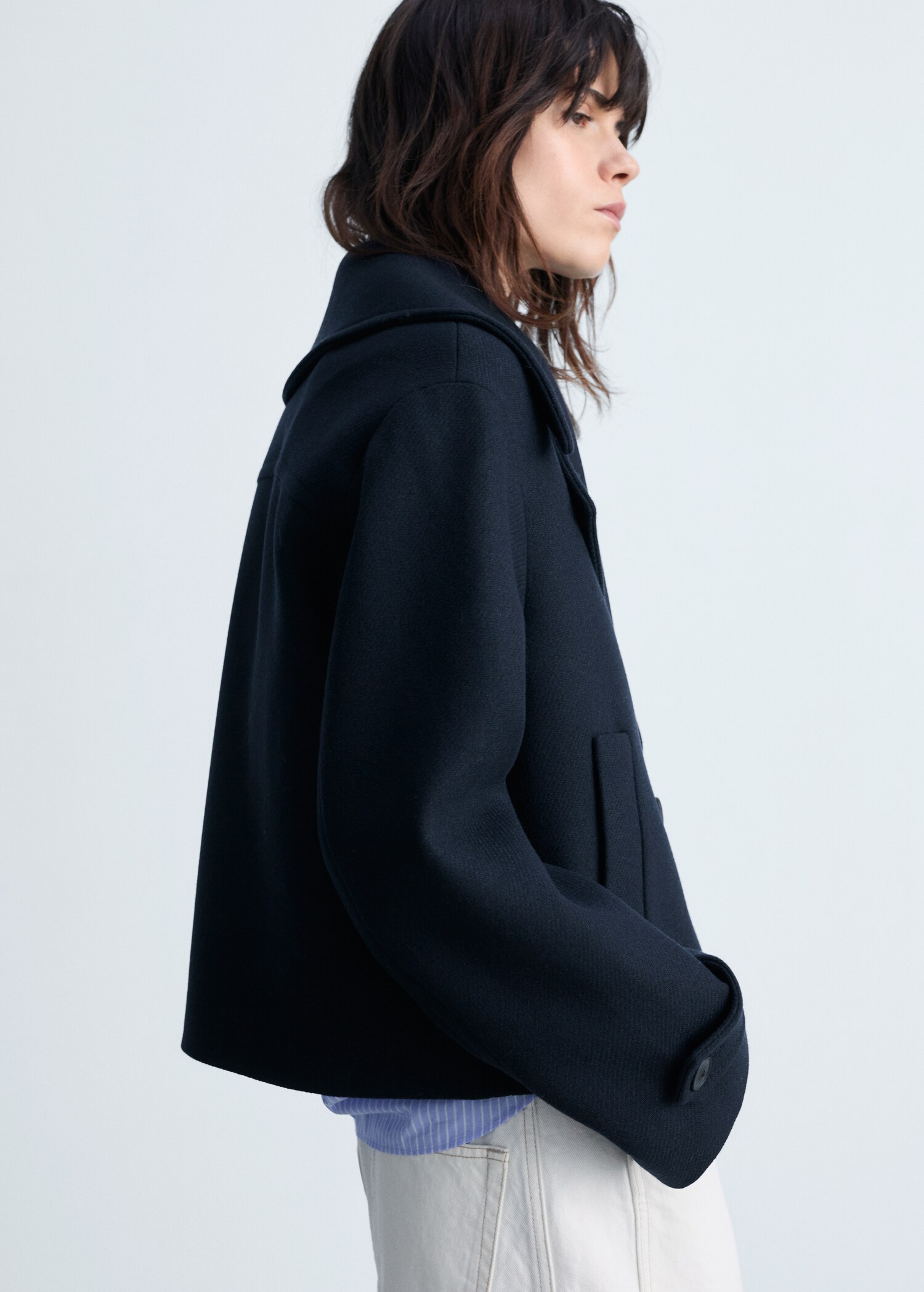 Wool-blend jacket with maxi lapels - Details of the article 2