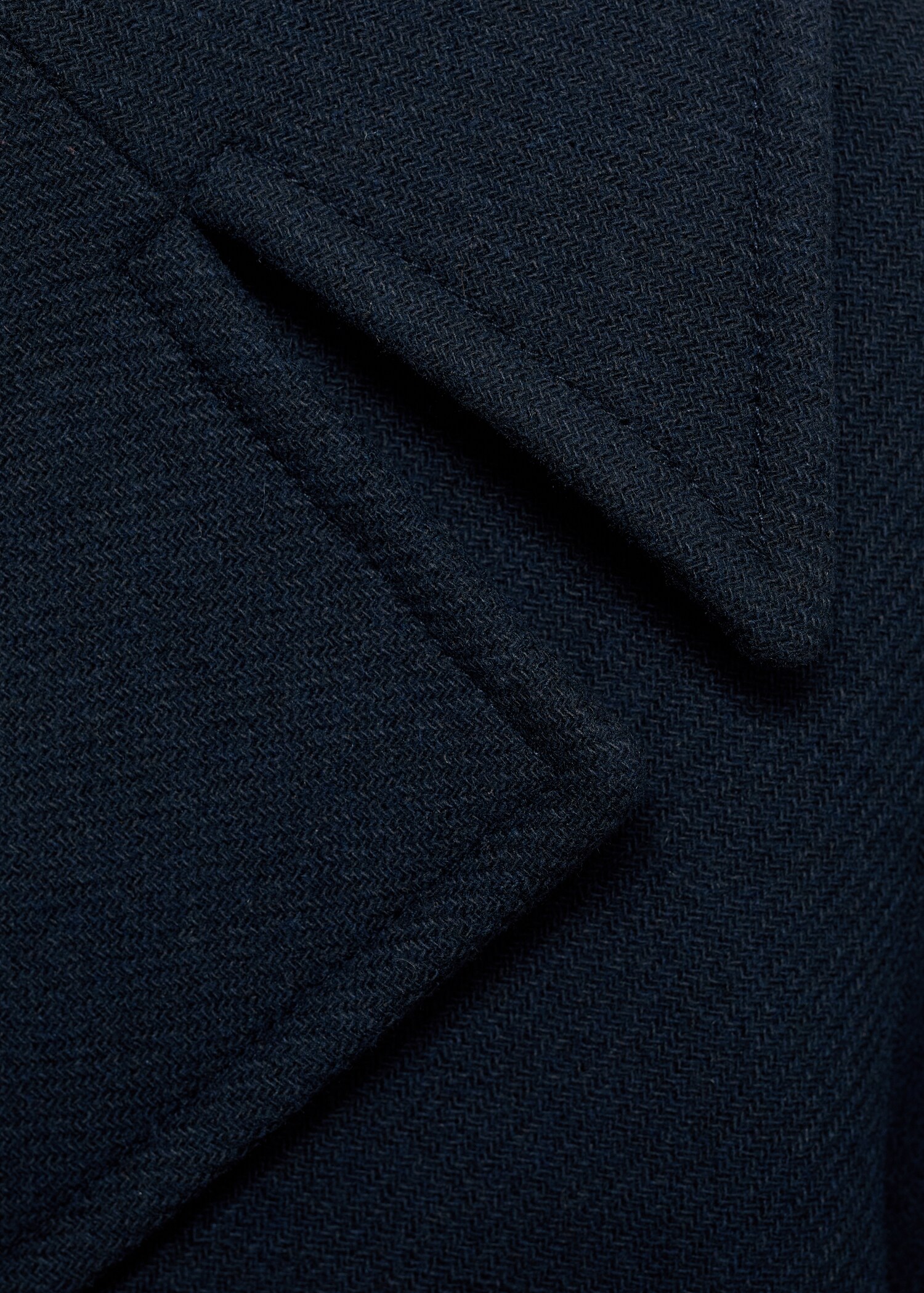 Wool-blend jacket with maxi lapels - Details of the article 8