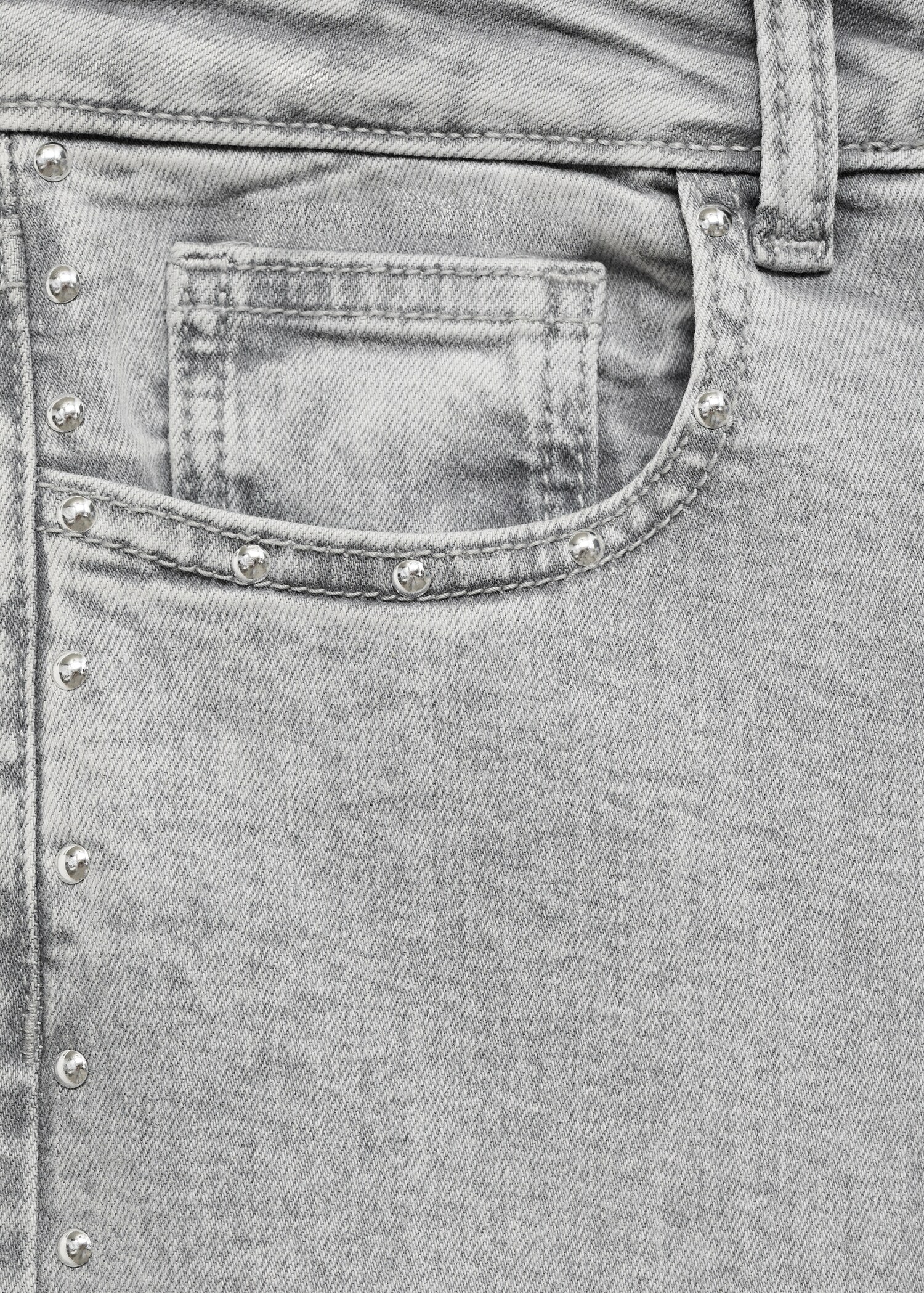 Jean taille basse à clous - Détail de l'article 8