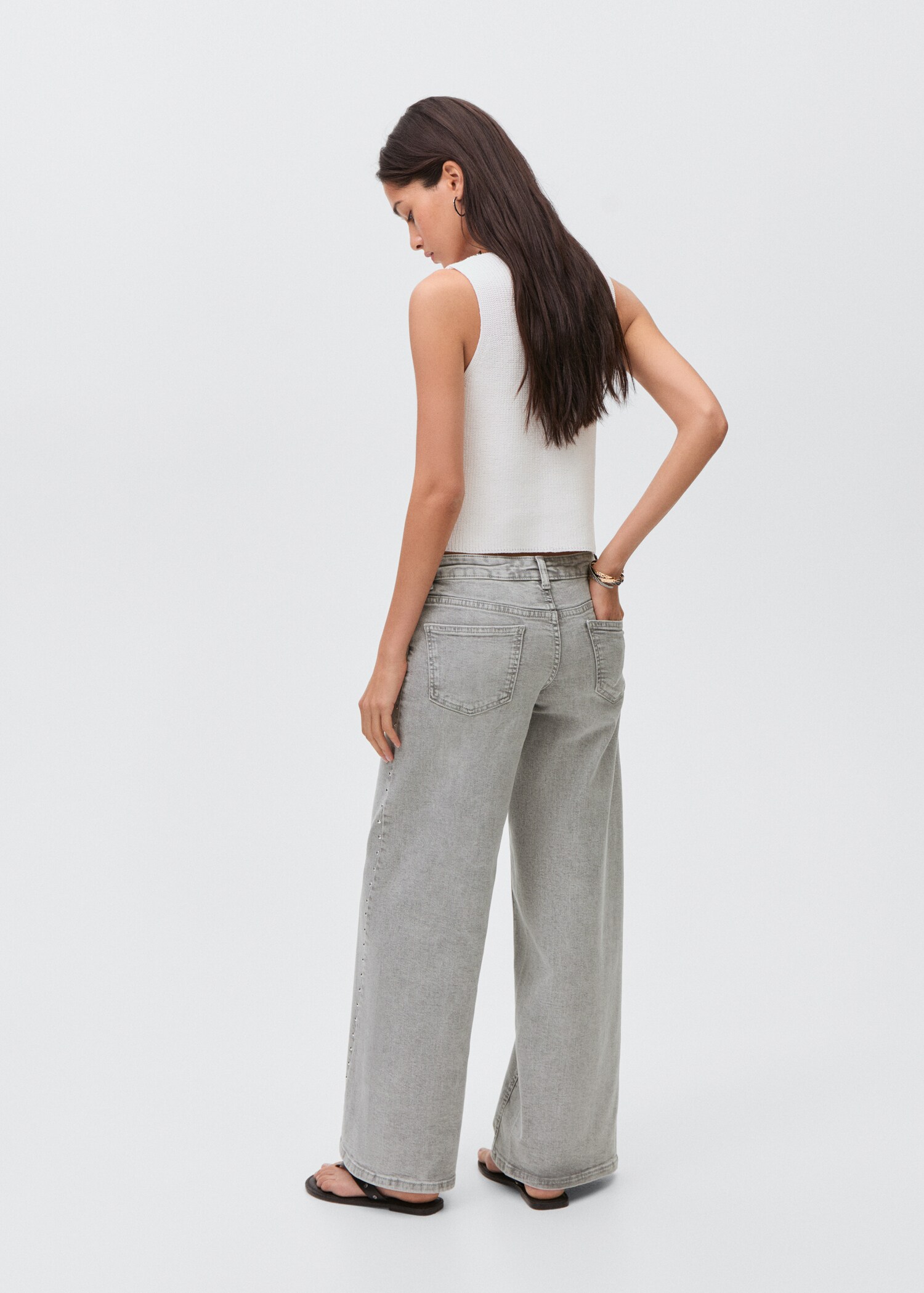 Jean taille basse à clous - Verso de l’article