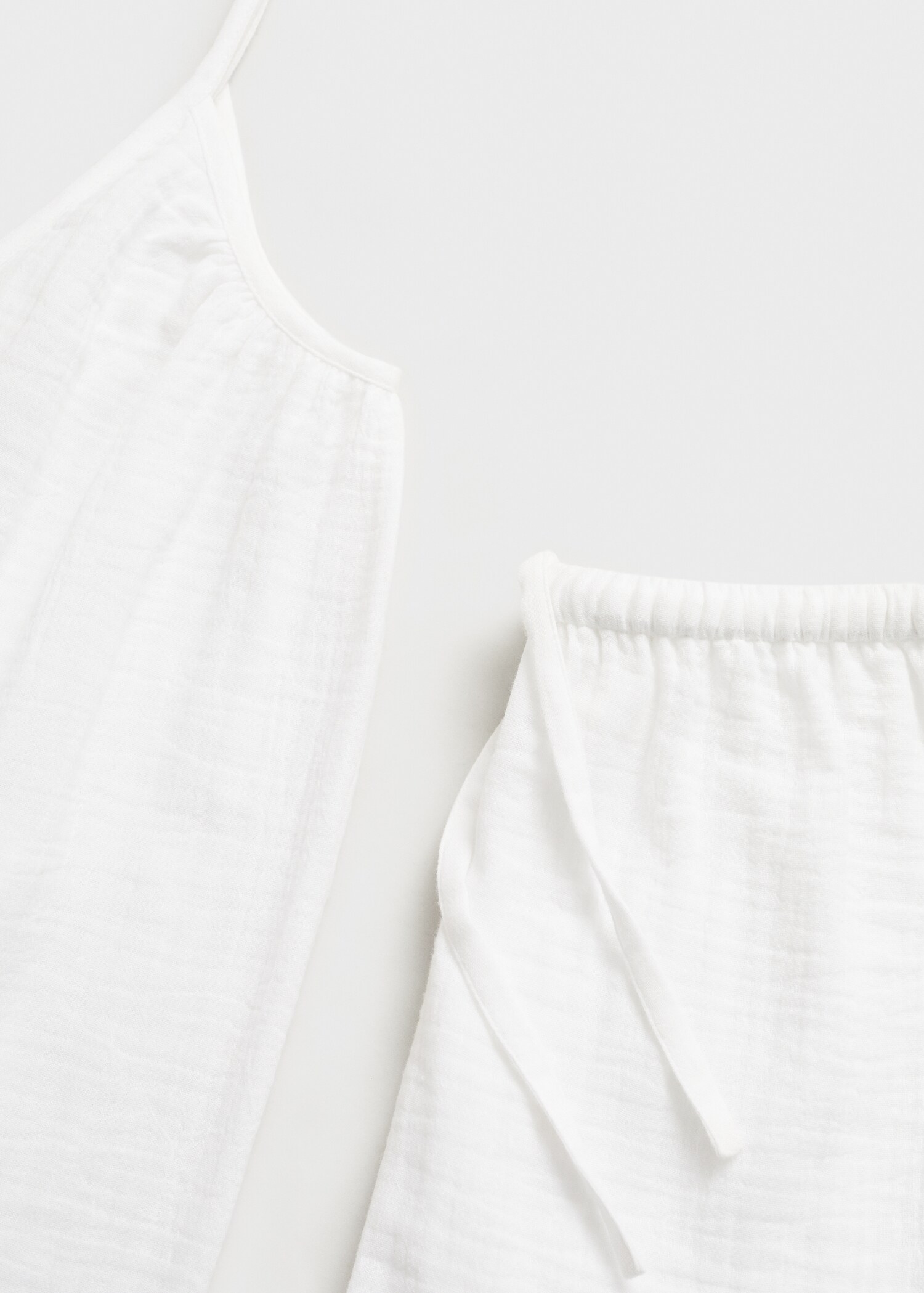 Plain cotton spaghetti-strap pyjama top - Details of the article 0