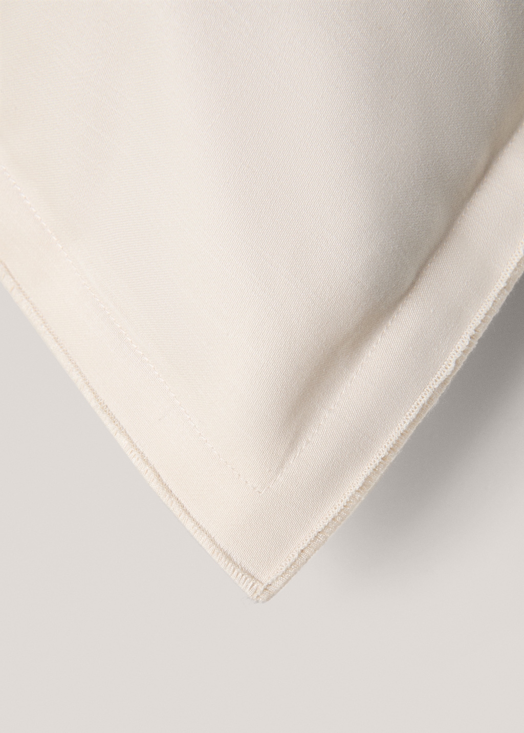 Satin cushion cover 40x60 cm