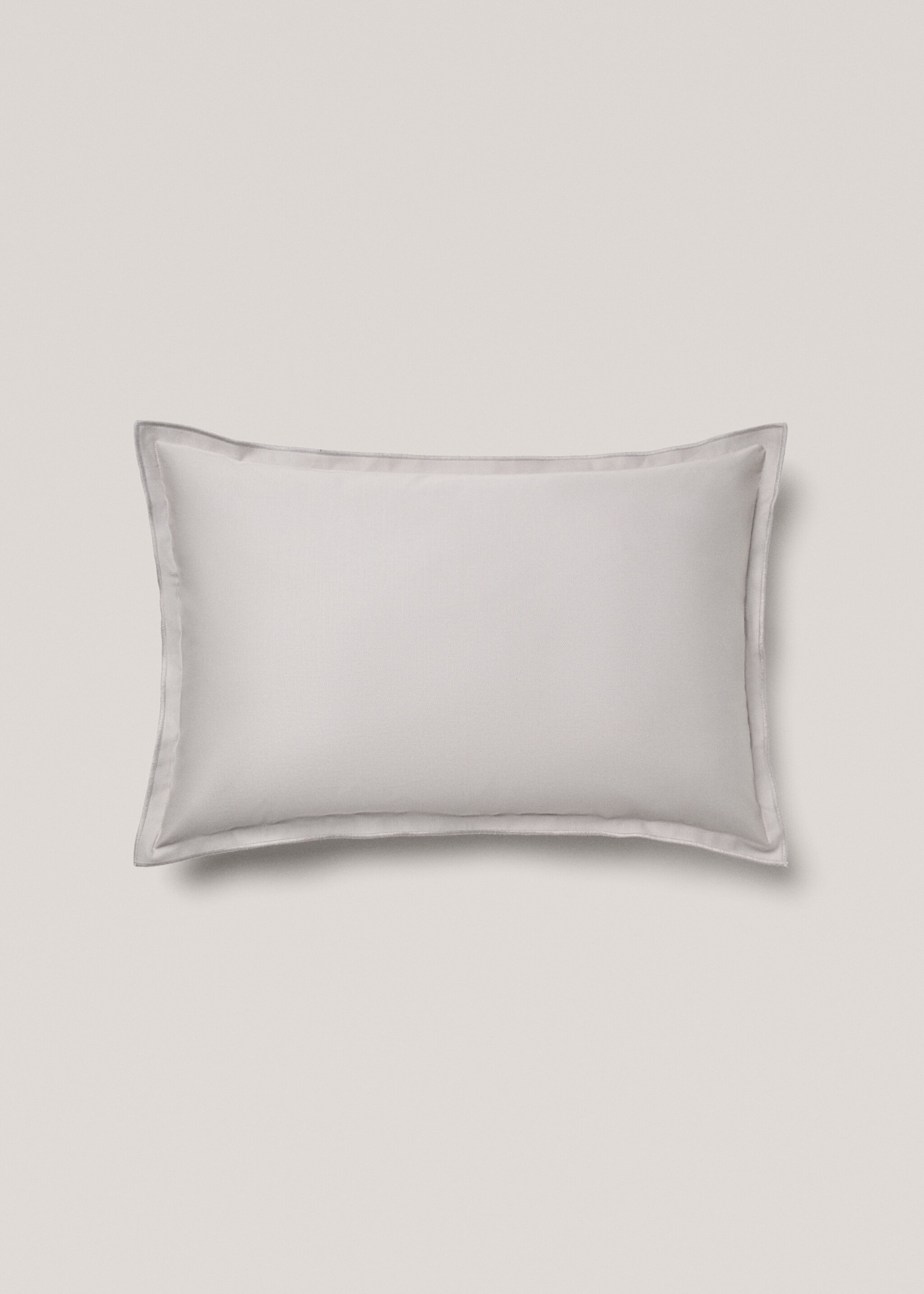 Satin cushion cover 40x60 cm - Article without model, Light/Pastel Grey. Ref: 87082892-00.