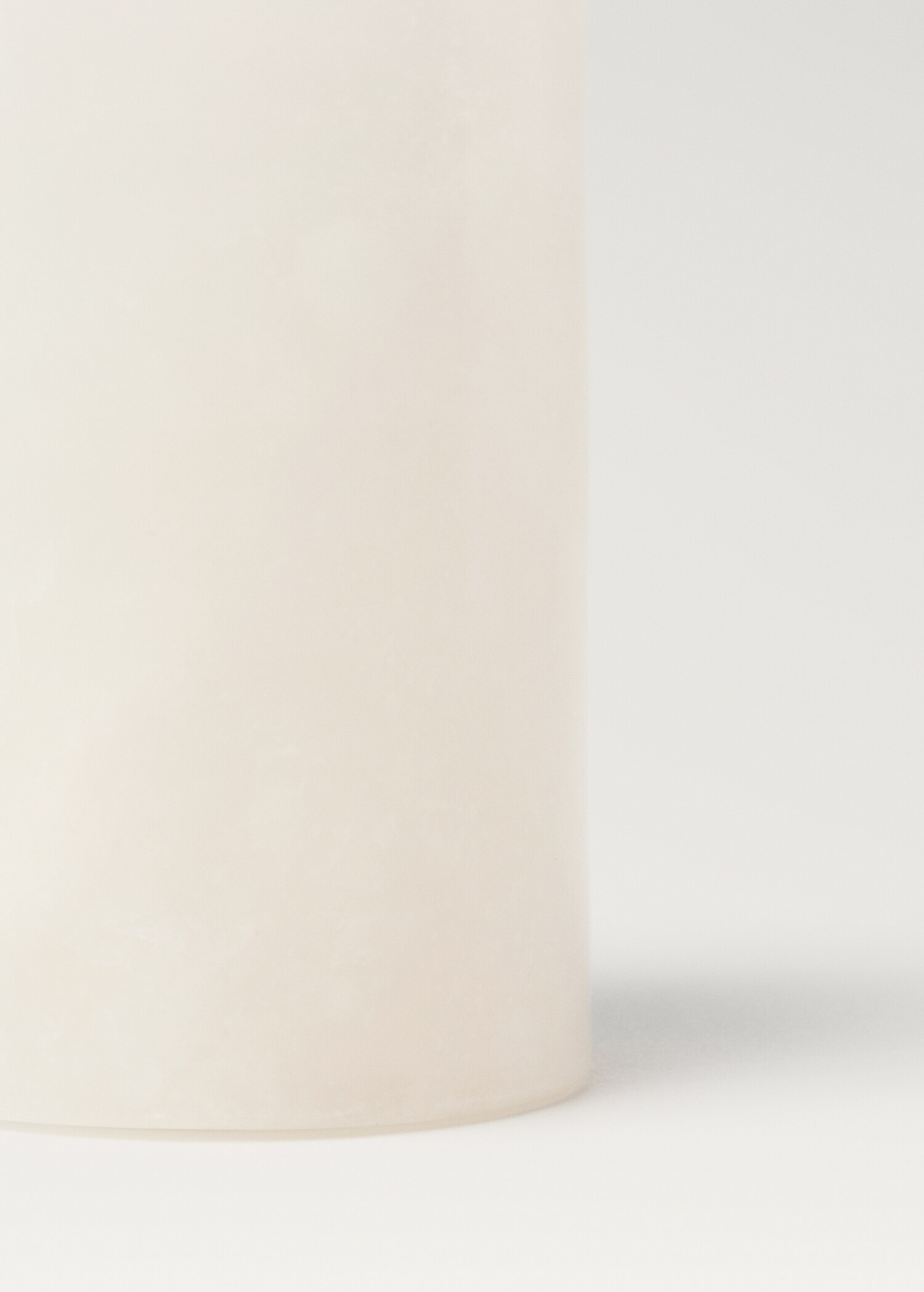 Alabaster soap dispenser - Details of the article 2