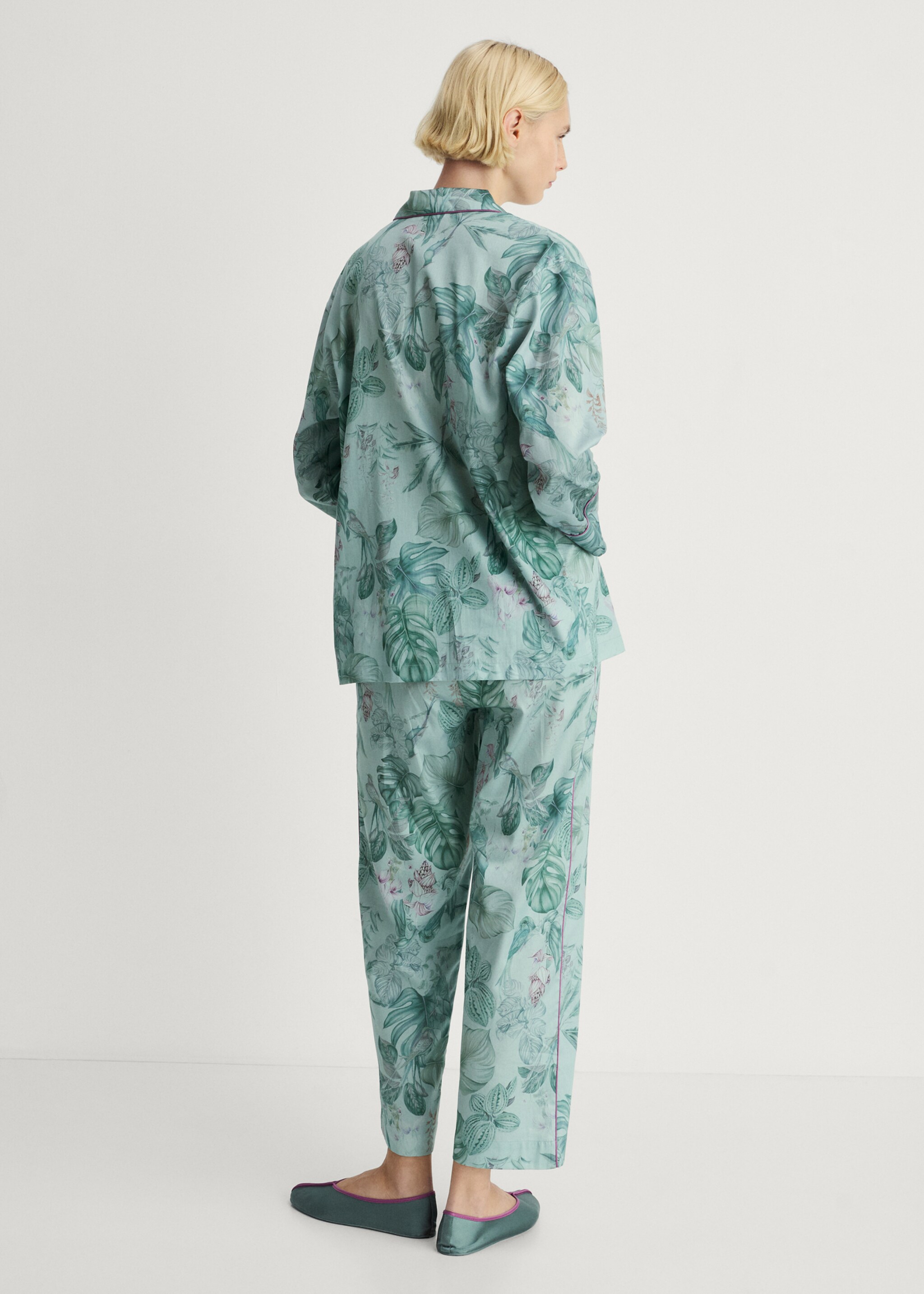 Tropical-print pyjama shirt - Reverse of the article