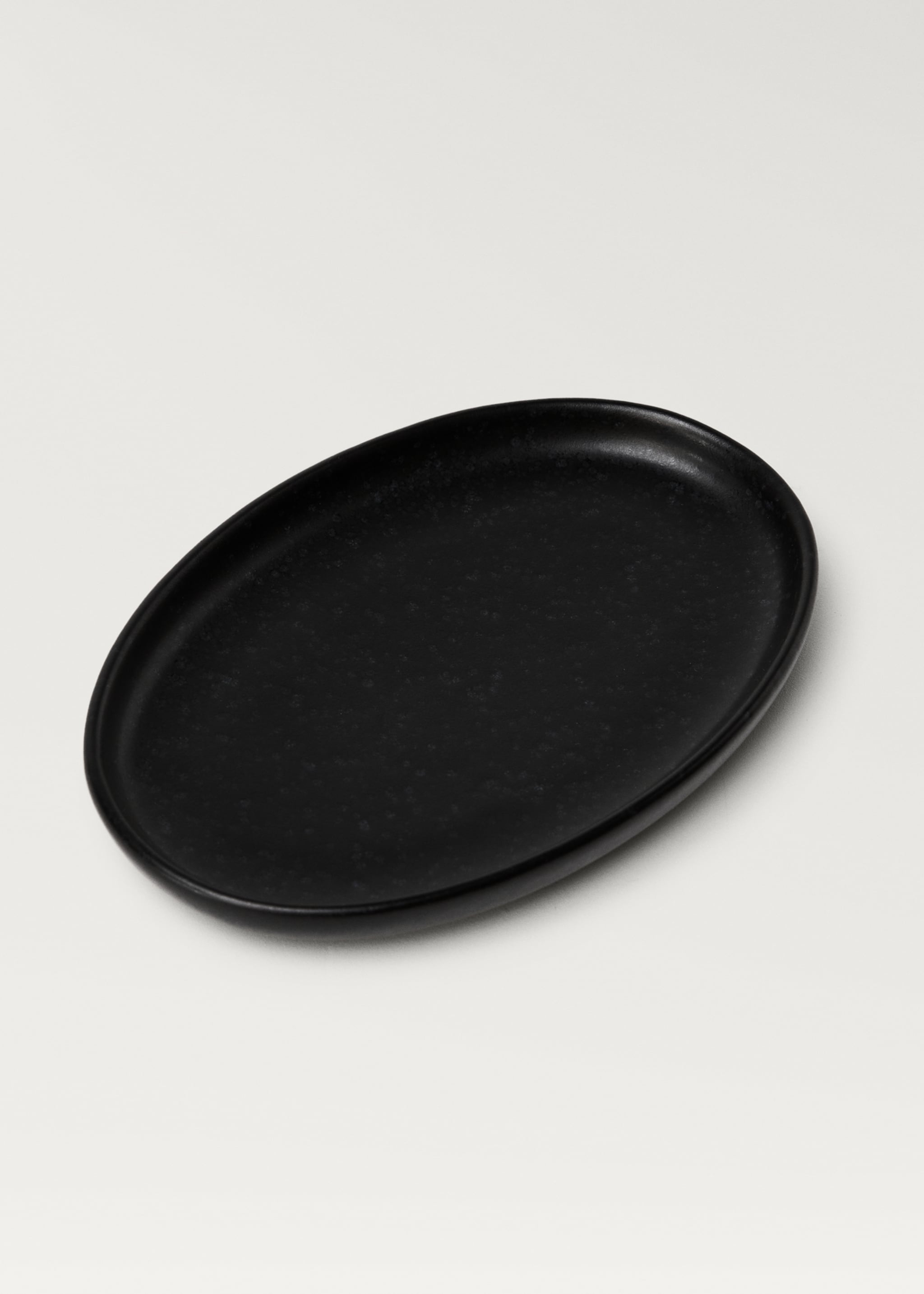 Matte-finish stoneware soap dish - Details of the article 2