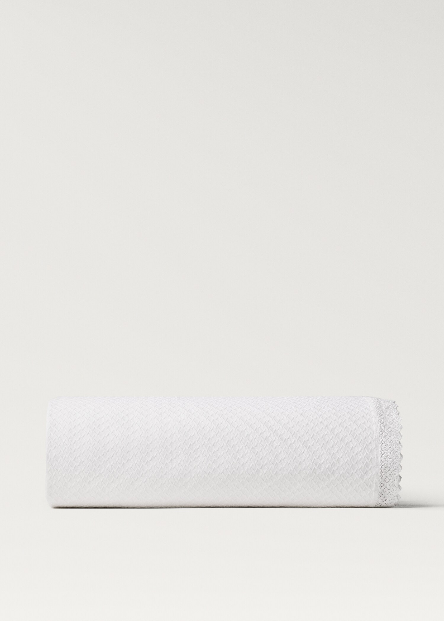 Tagesdecke aus Baumwolljacquard mit Rautenmuster und Spitzenbordüre für 130/150 cm Bett - Artikel ohne Model