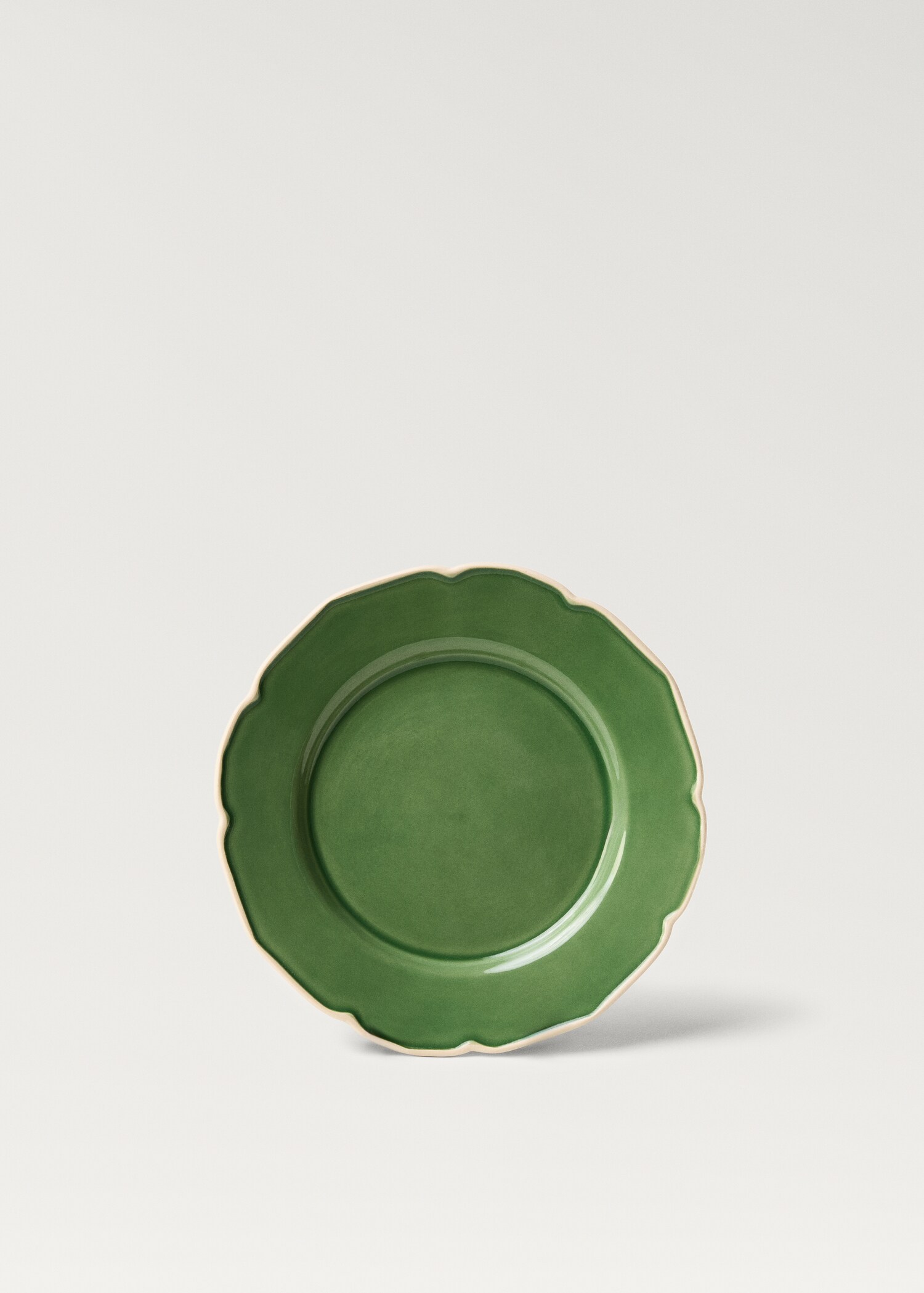 Stoneware dessert plate with wavy design - Article without model