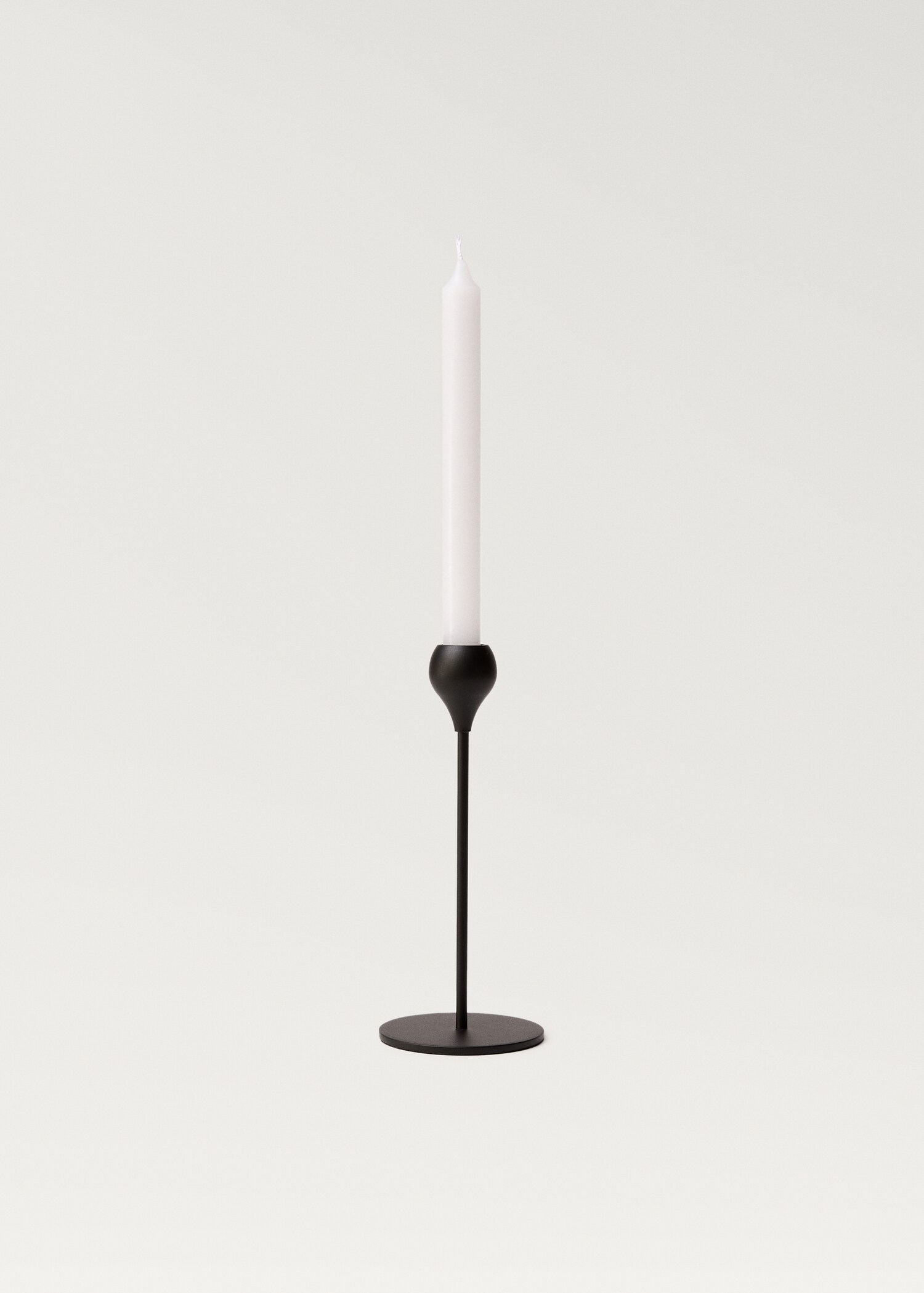 Liten ljusstake i metall - Detaljer om artikeln 3