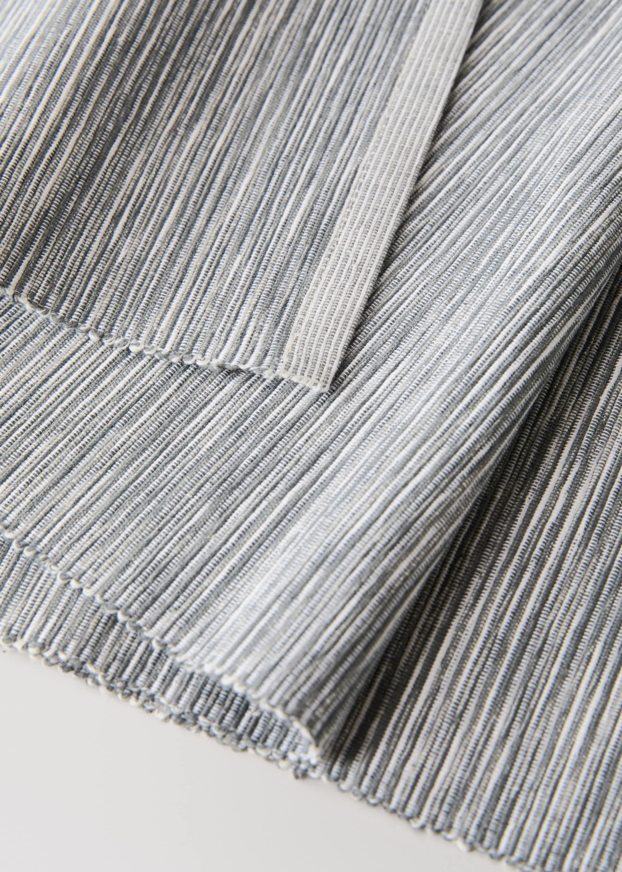 Cotton yarn-dyed melange table runner - Details of the article 1, Light/Pastel Grey. Ref: 87082978-00.