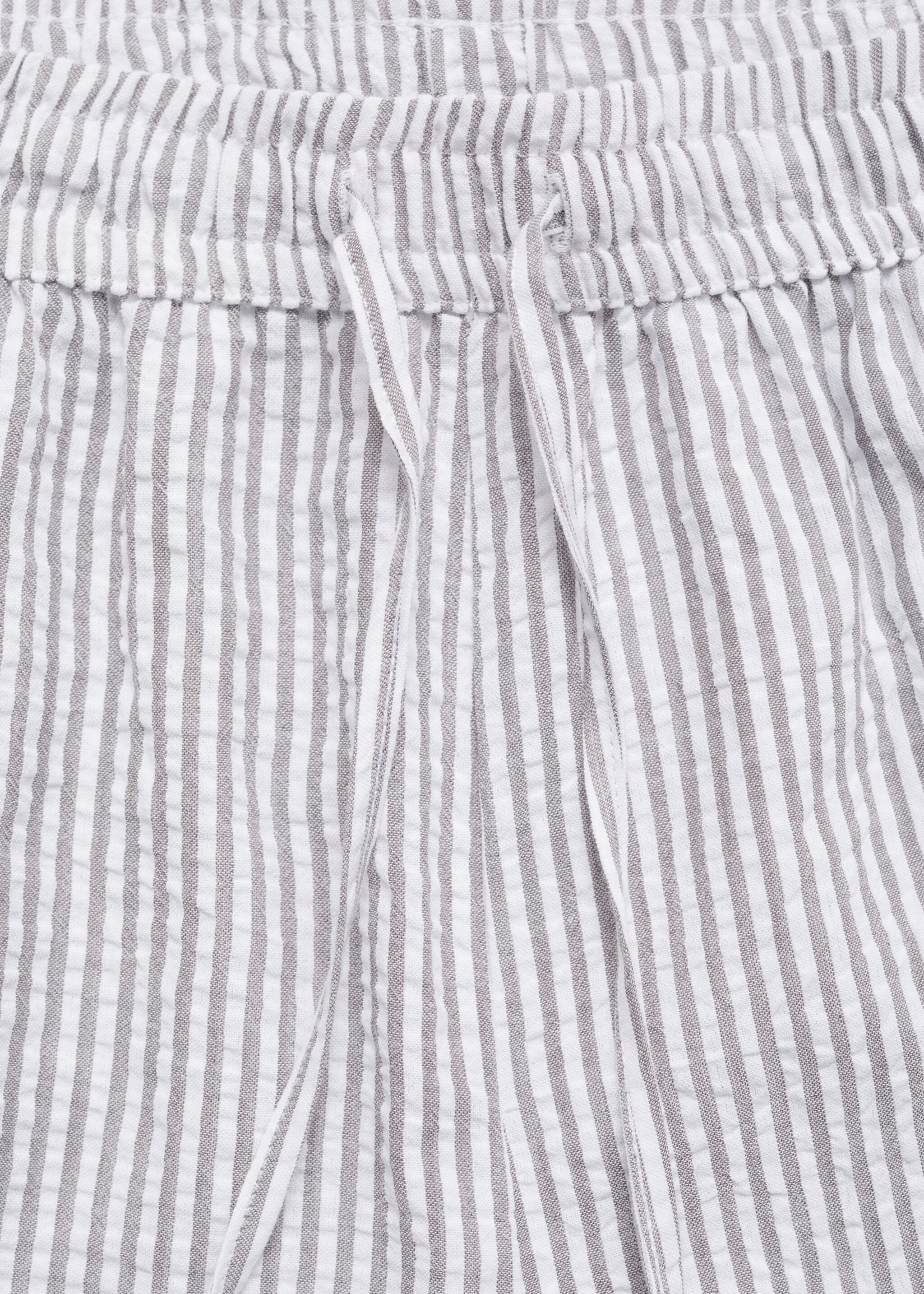 Striped two-piece pyjamas - Details of the article 8