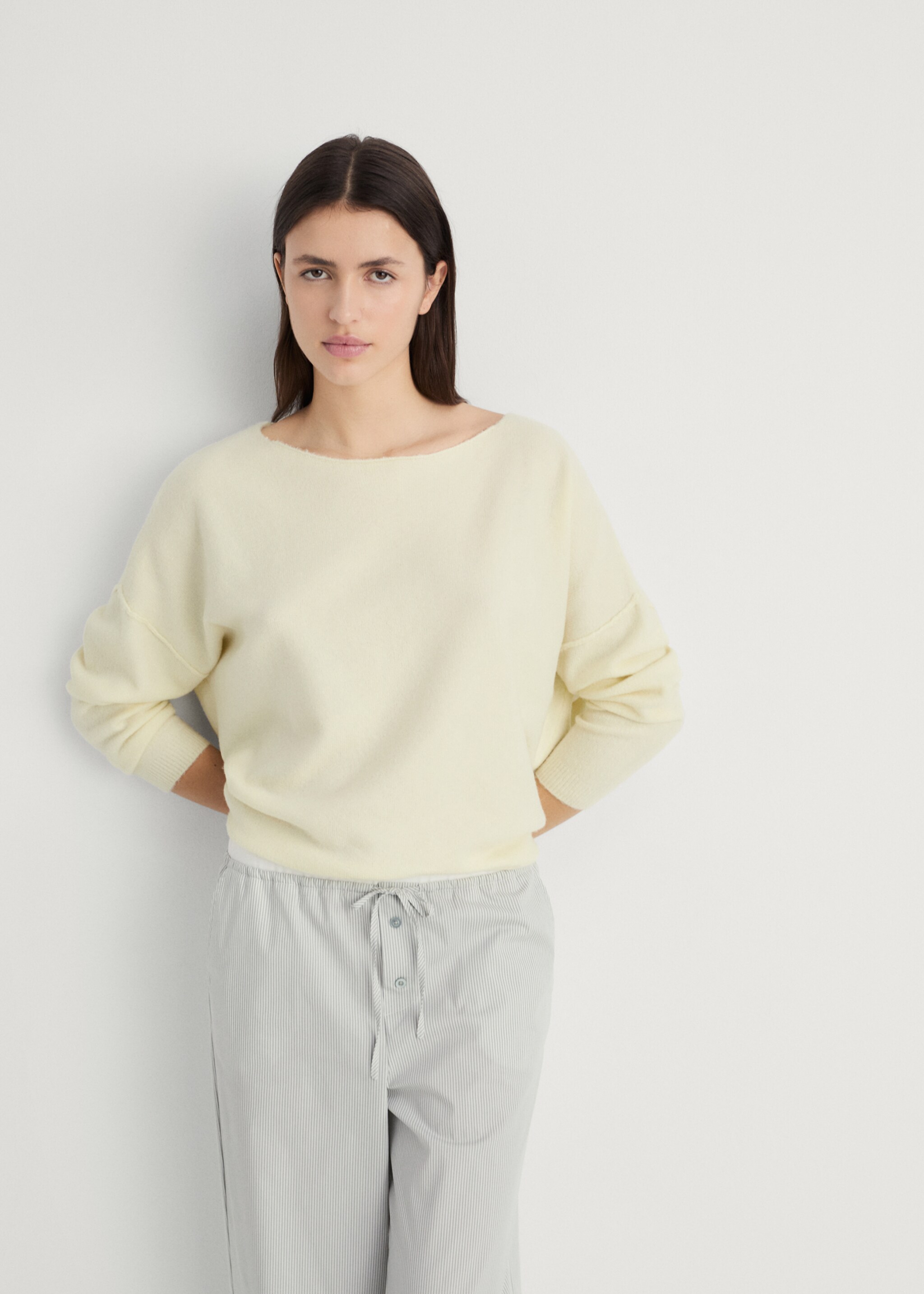 Oversize knit sweater - Medium plane