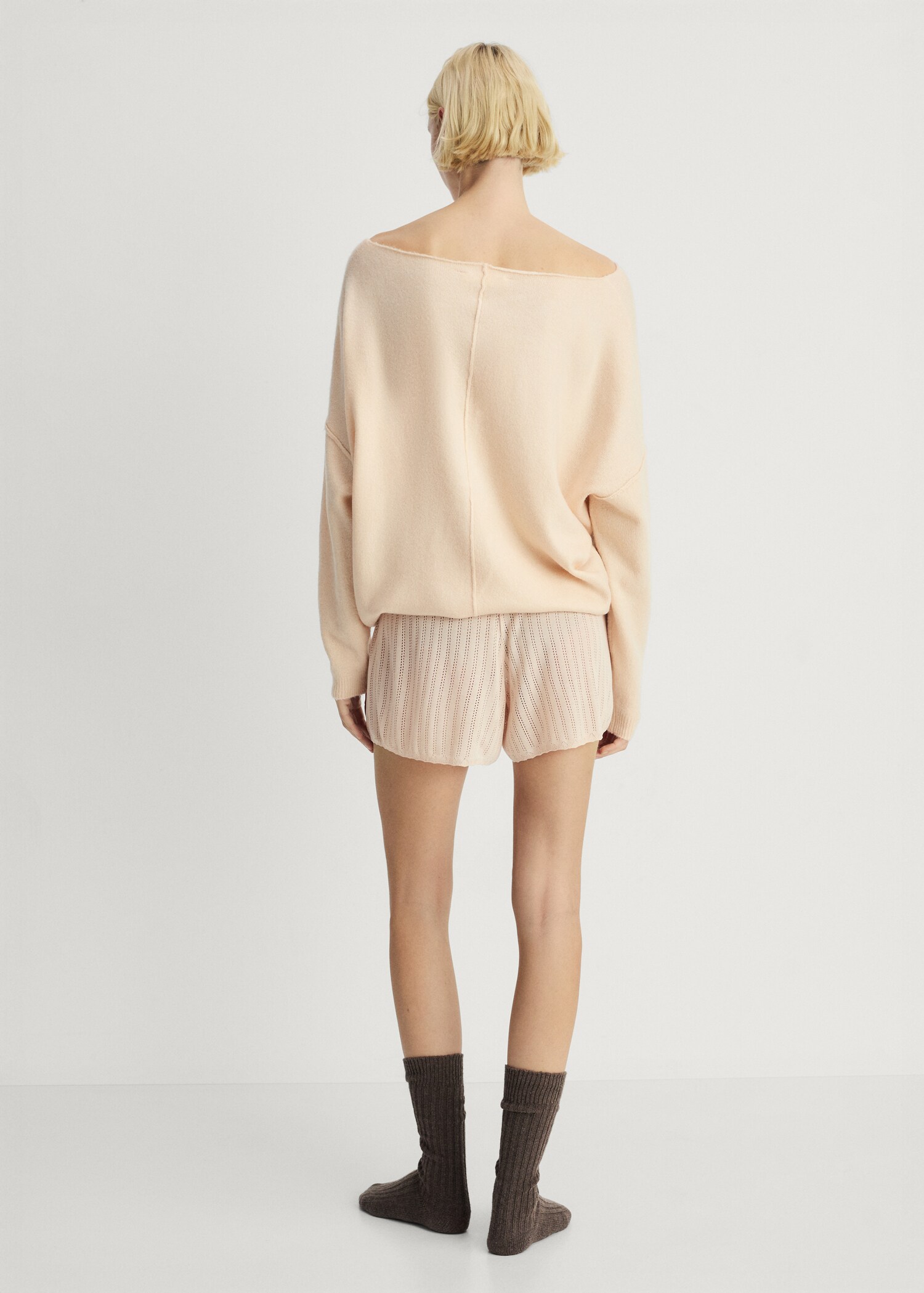 Oversize knit sweater - Reverse of the article