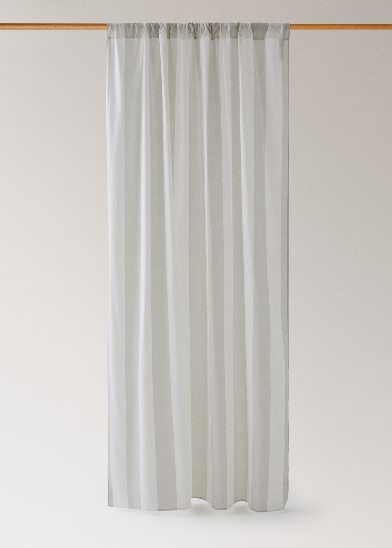 100% cotton curtain with two-tone stripes - Article without model