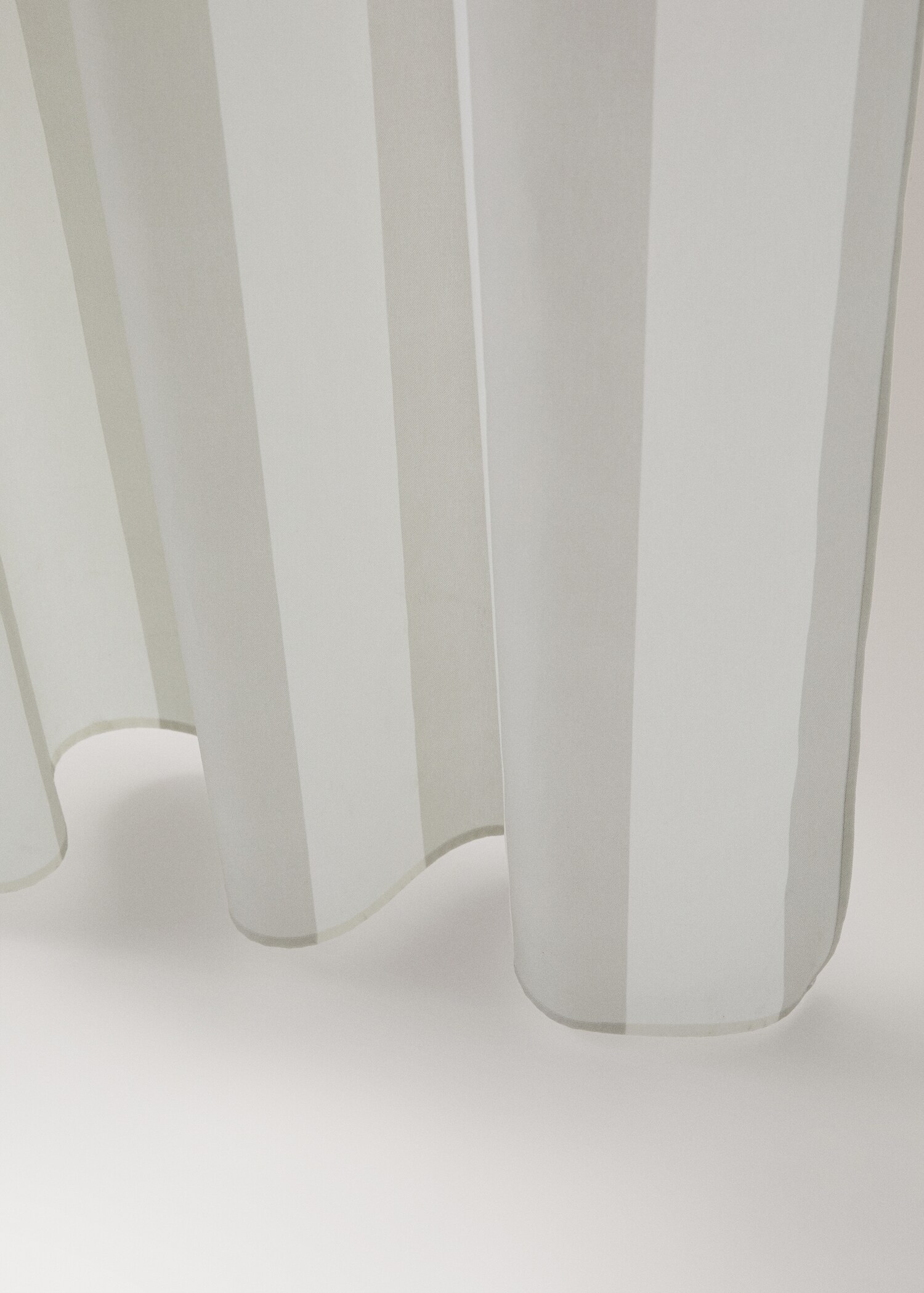 100% cotton curtain with two-tone stripes - Details of the article 2