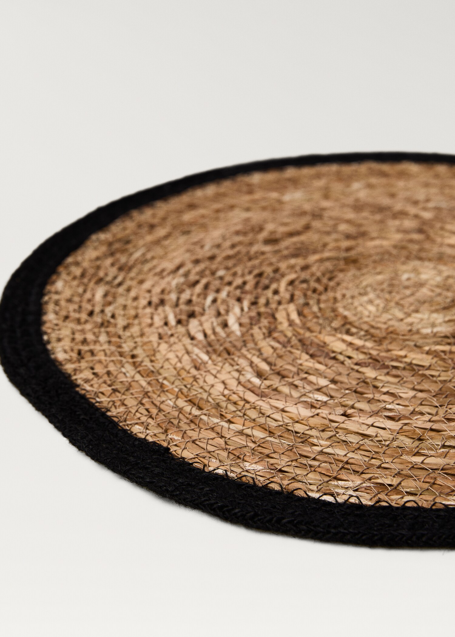 Natural fiber braided placemat - Details of the article 2