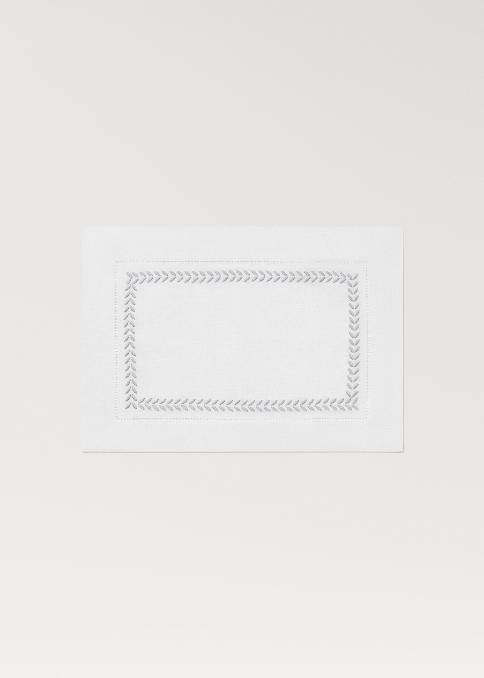 Embroidered herringbone linen placemat - Article without model