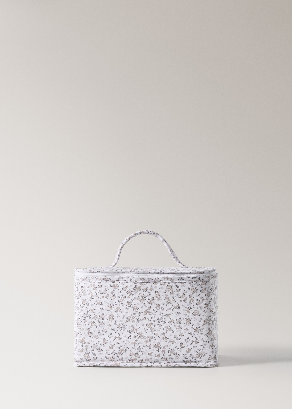 Children’s toiletry bag with mini-flower print