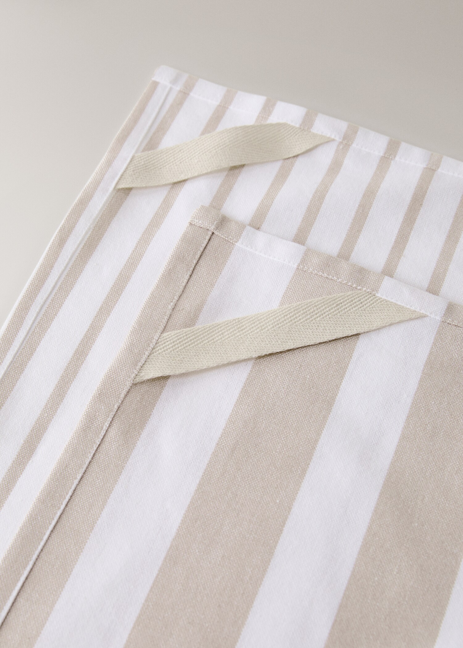 Bicolour multi-striped kitchen towel - Details of the article 2