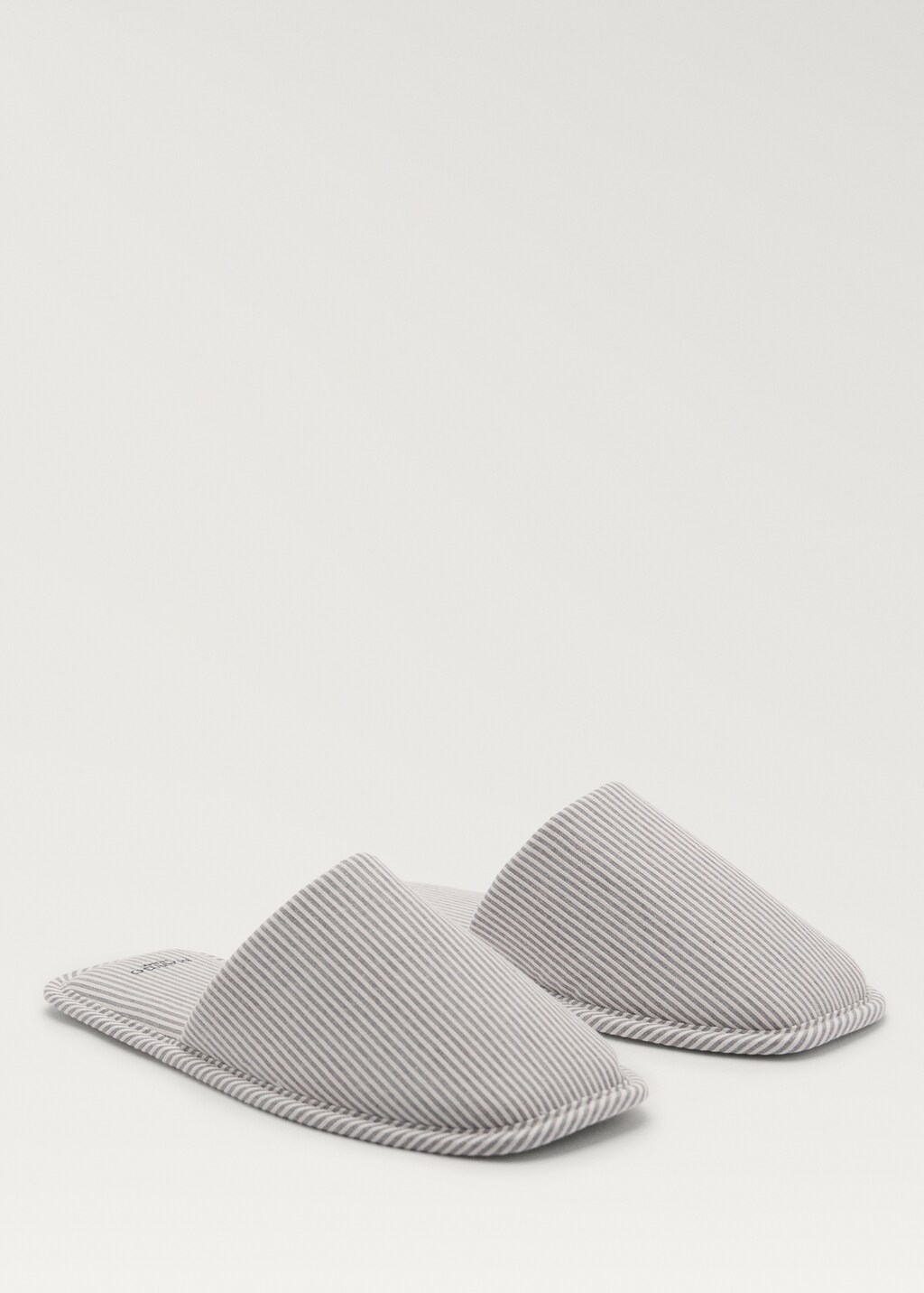 Zapatillas raya tejida fina