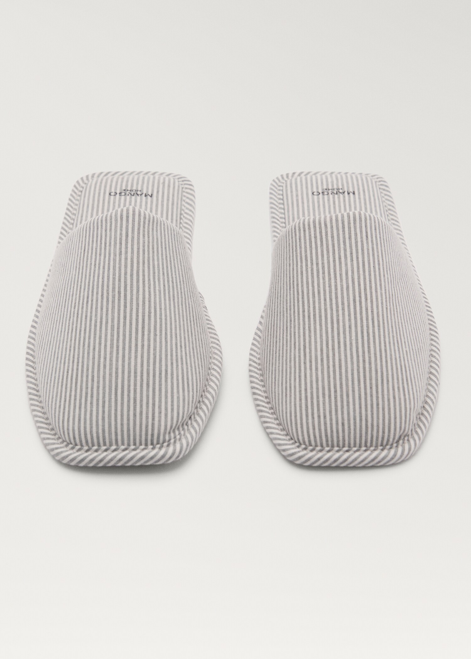 Thin woven-striped sneakers - Details of the article 1