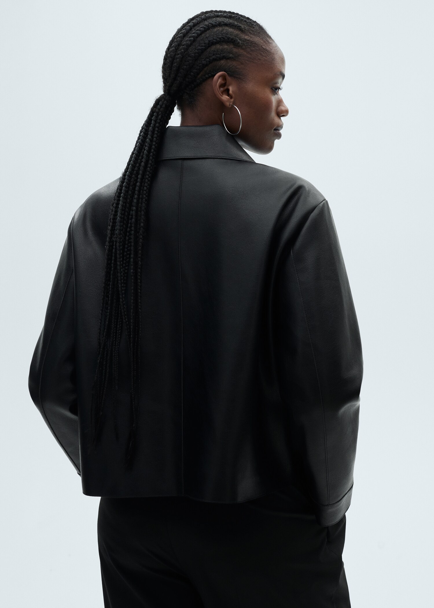 Jacke mit Leder-Effekt und Taschen - Detail des Artikels 4