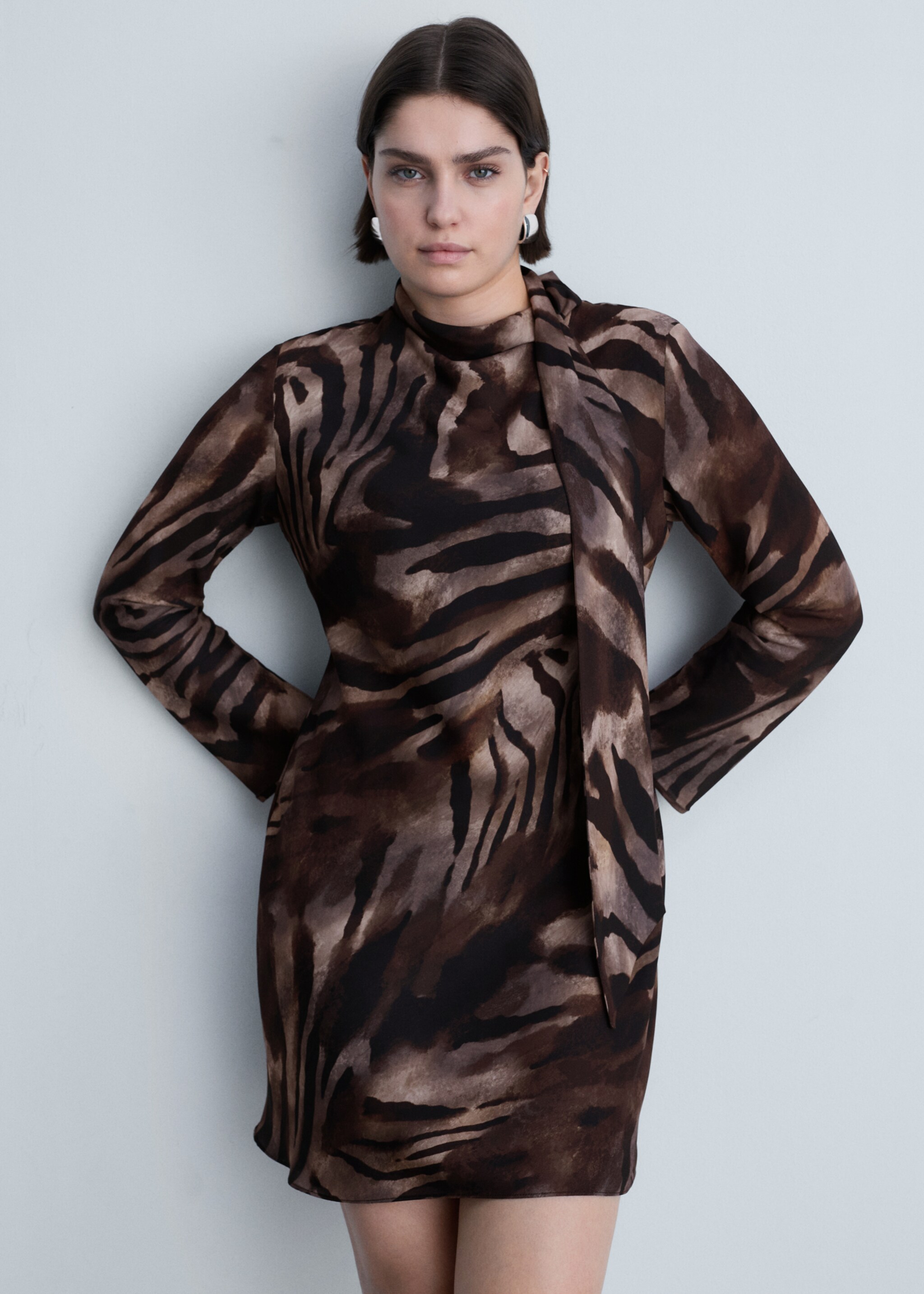 Zebra back bow satin dress - Details of the article 5