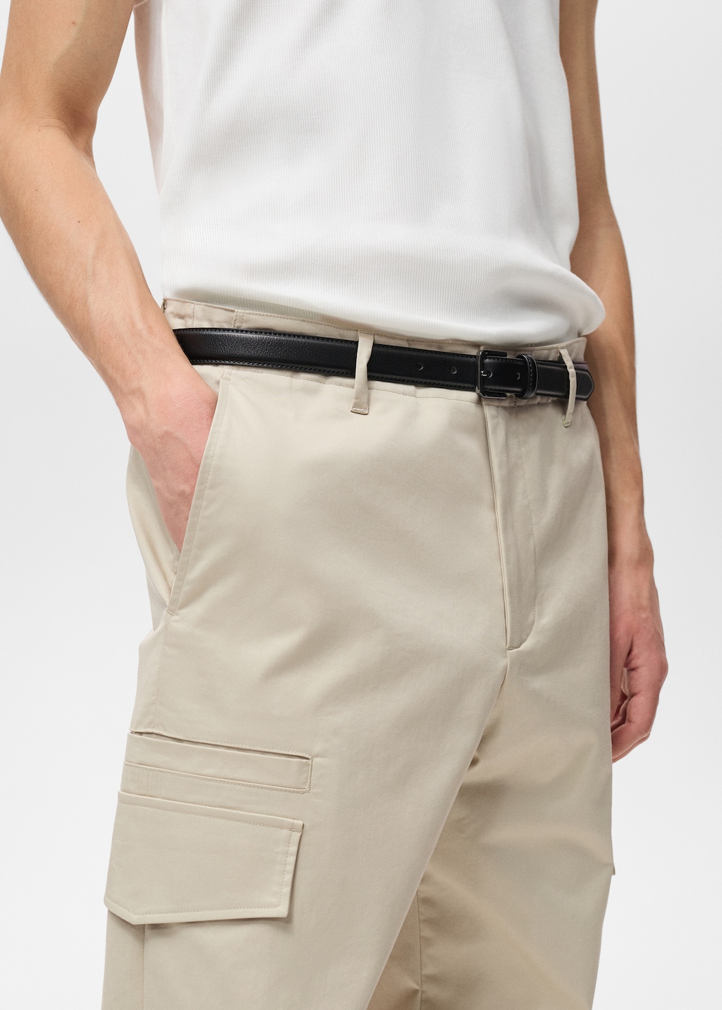 Relaxed-fit pants with pocket