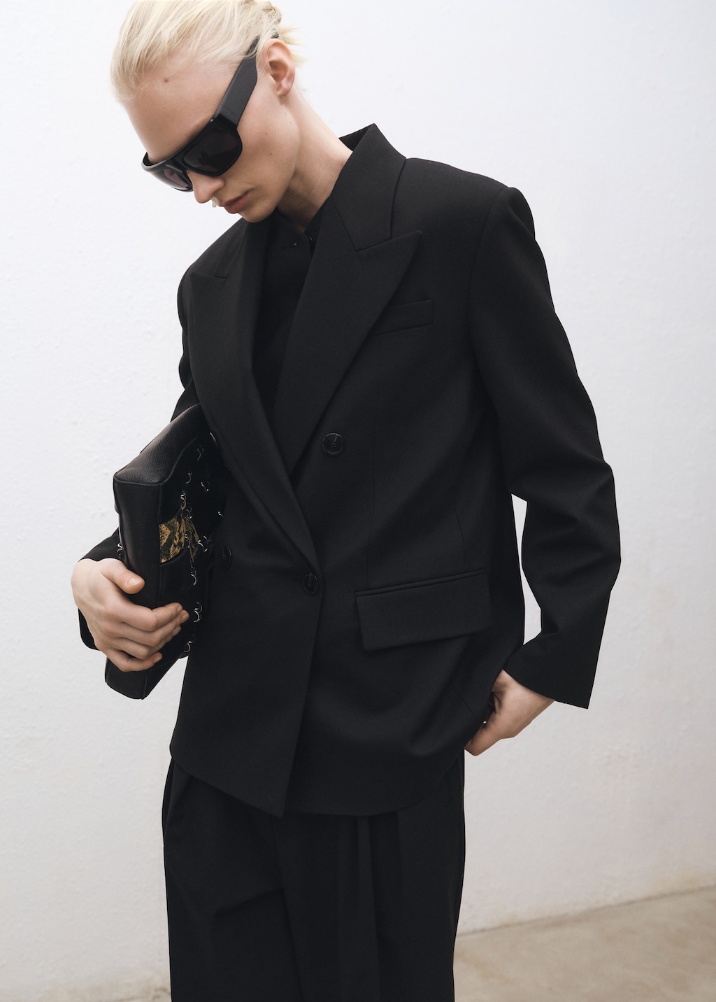 Wide leg wool-blend suit pants