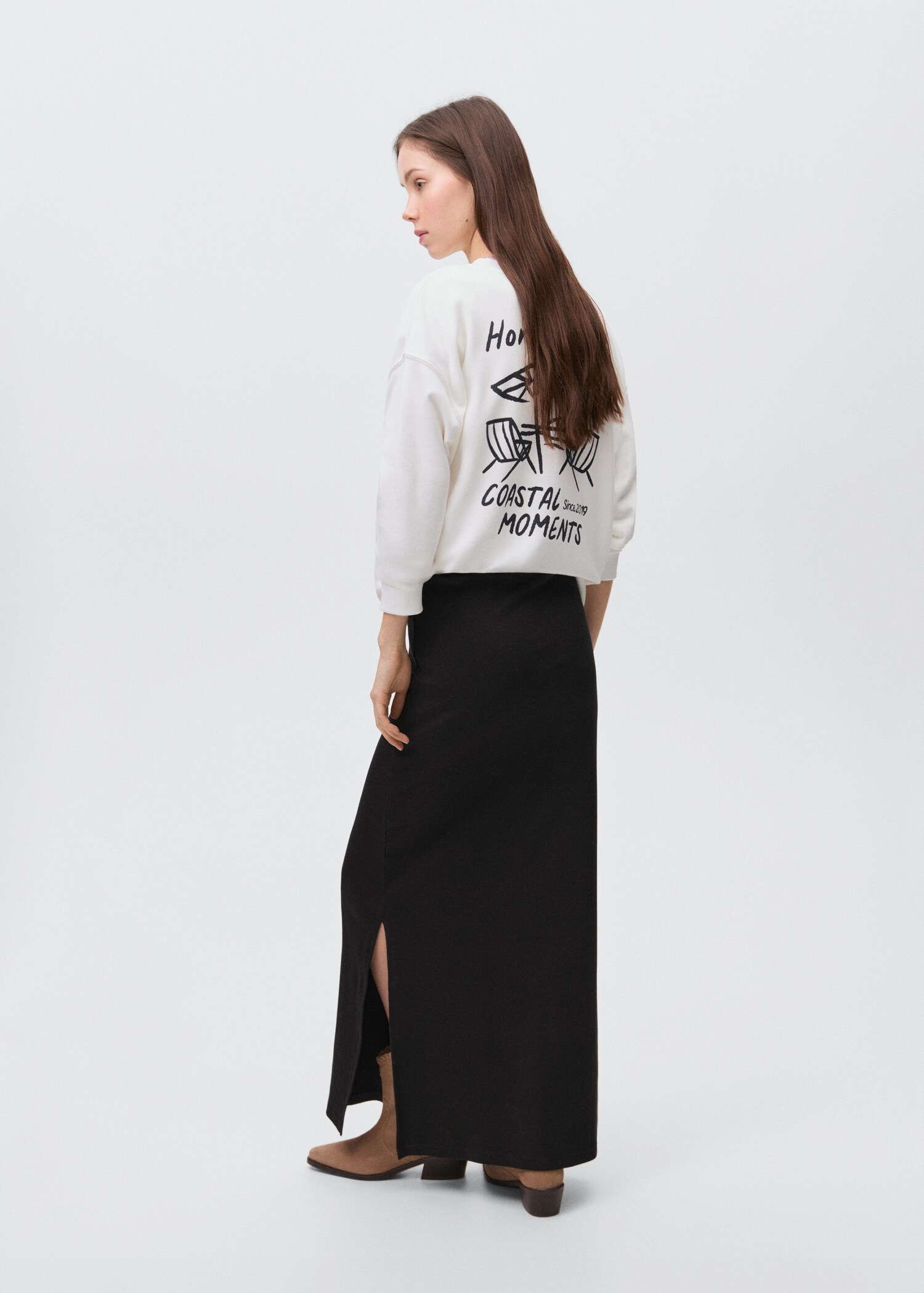 Long skirt with side slit - Details of the article 1