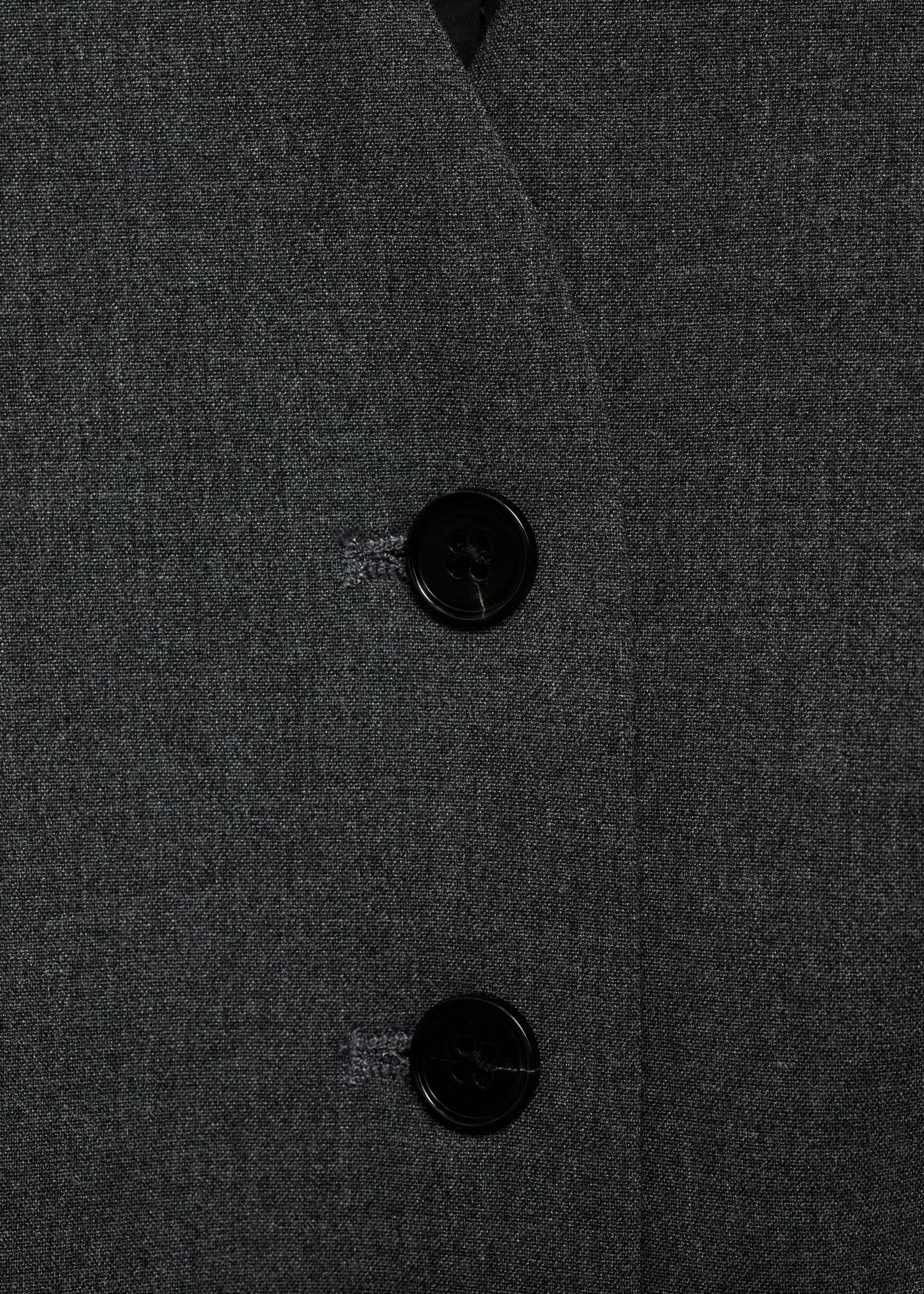Gilet with adjustable belt - Details of the article 8