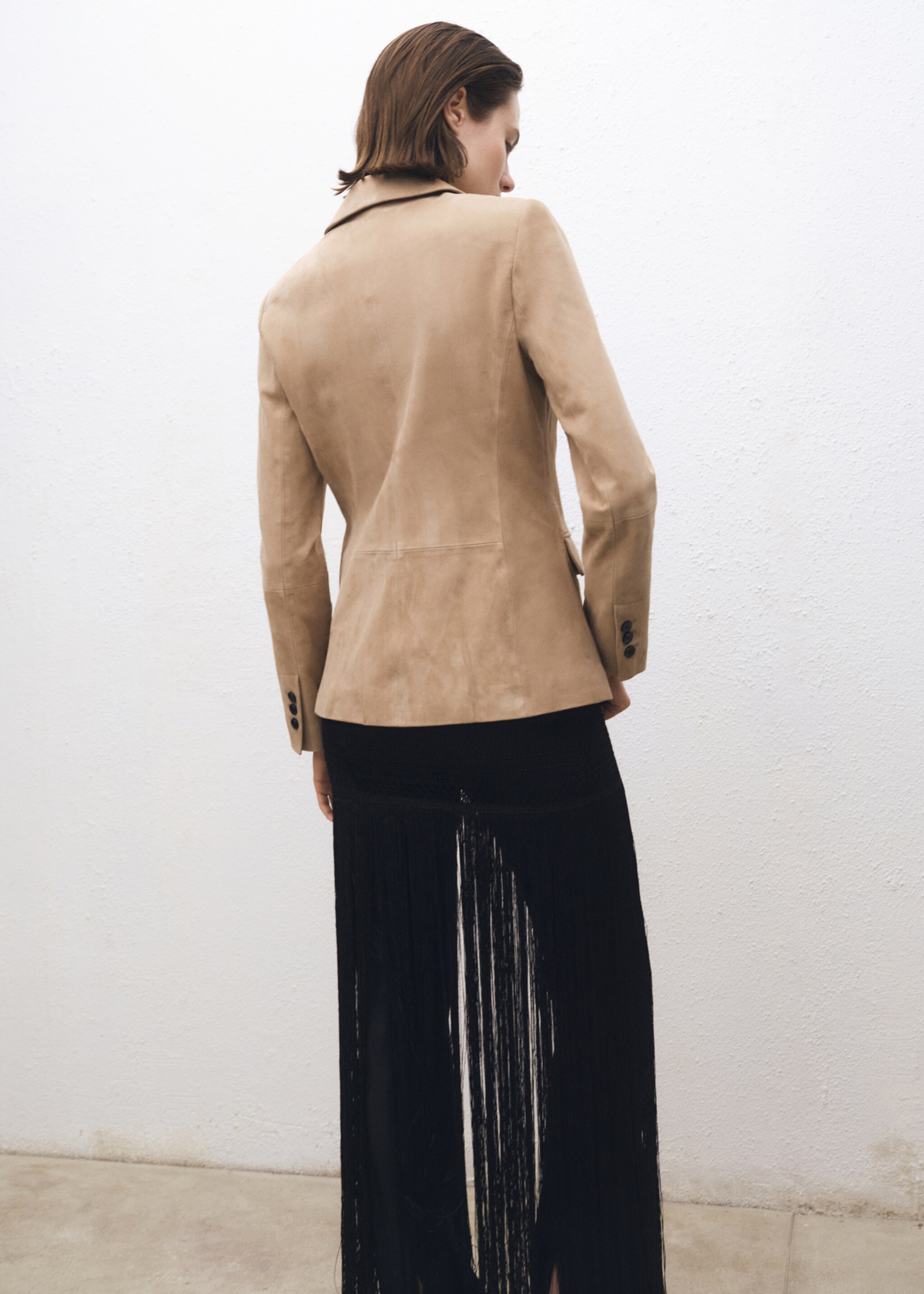 Taillierter Wildleder-Blazer - Rückseite des Artikels