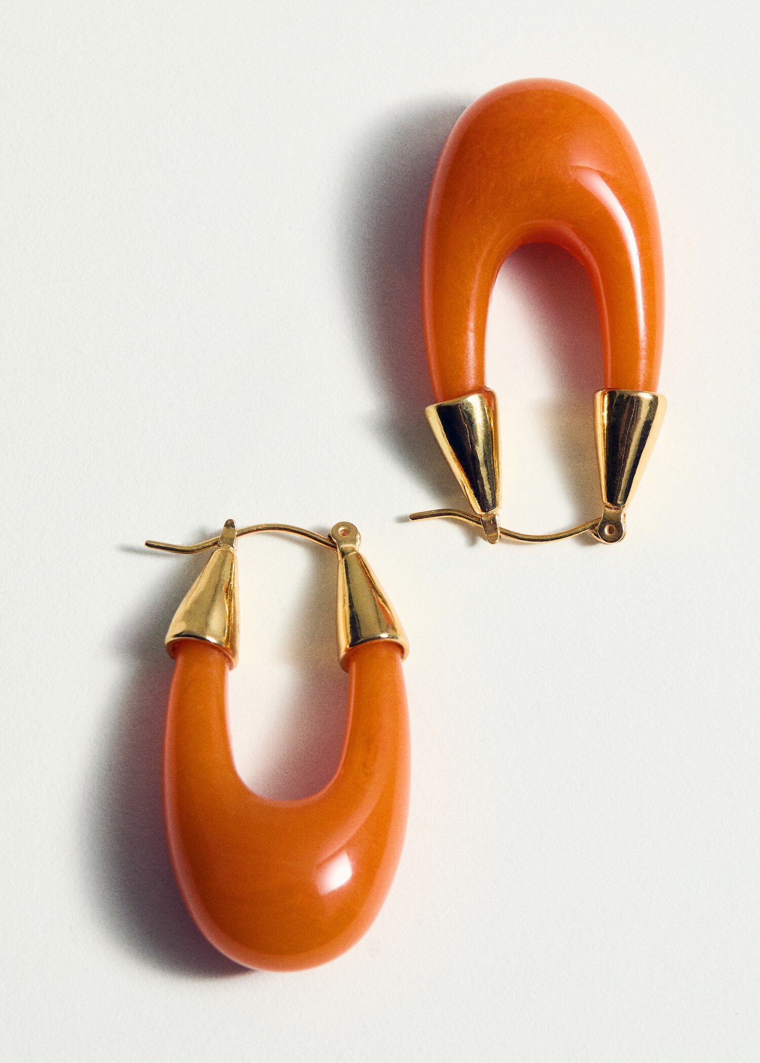 Oval hoop earrings - Details of the article 5