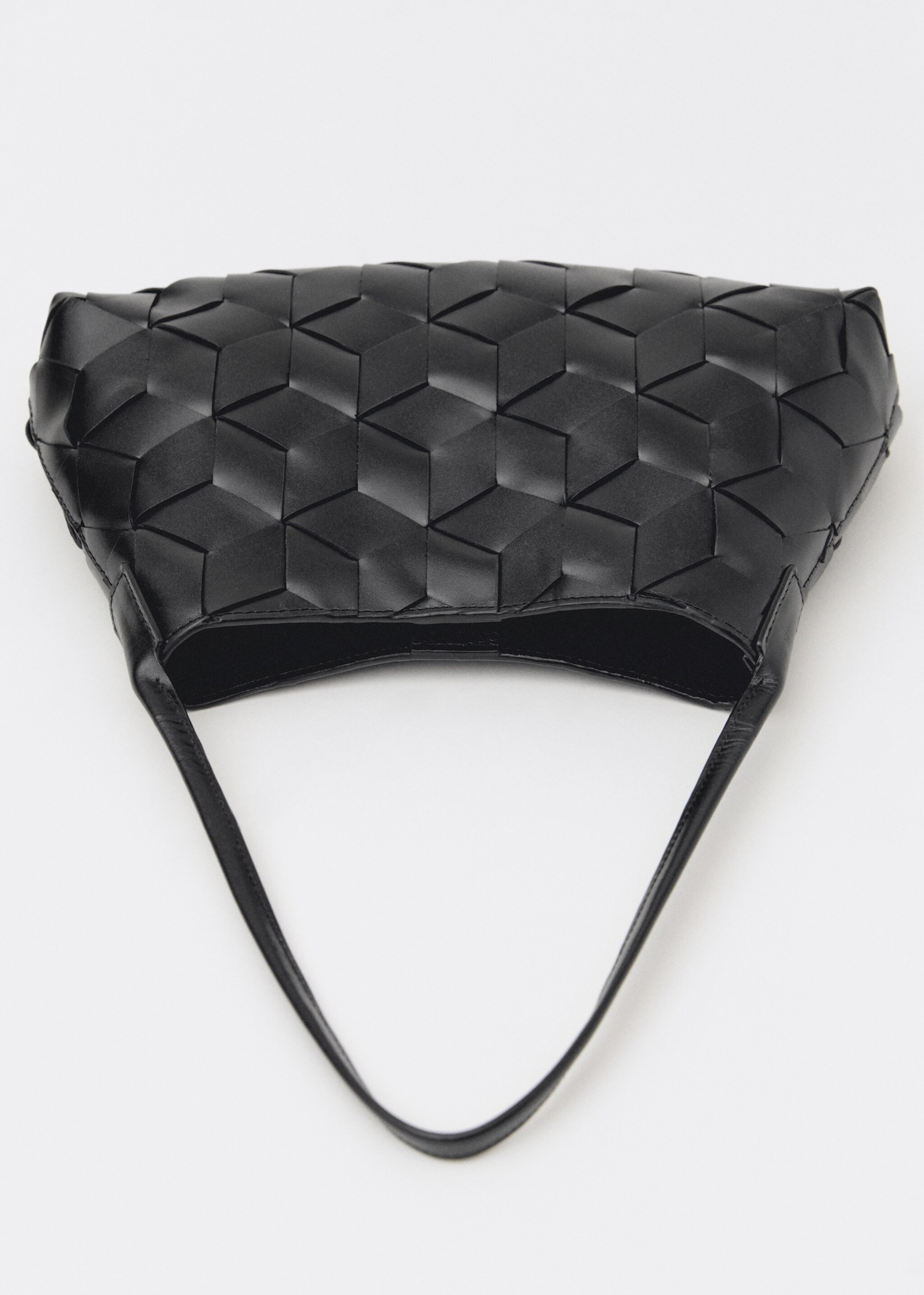 Braided leather shoulder bag - Details of the article 4