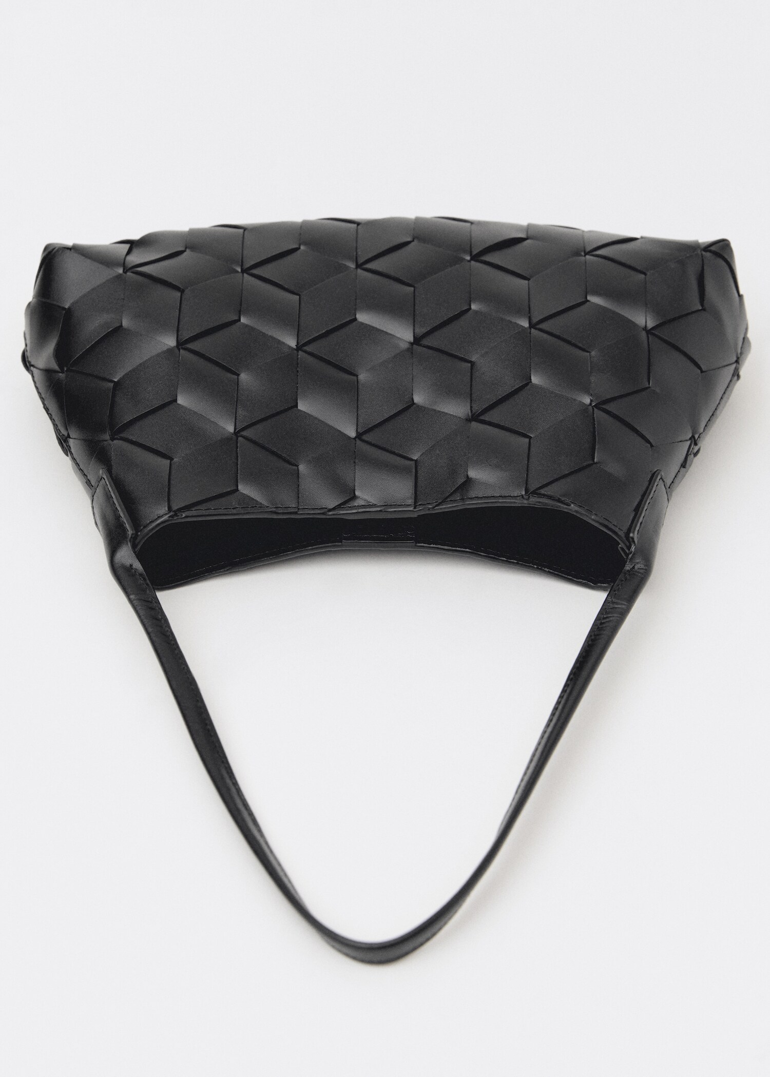 Braided leather shoulder bag - Details of the article 4