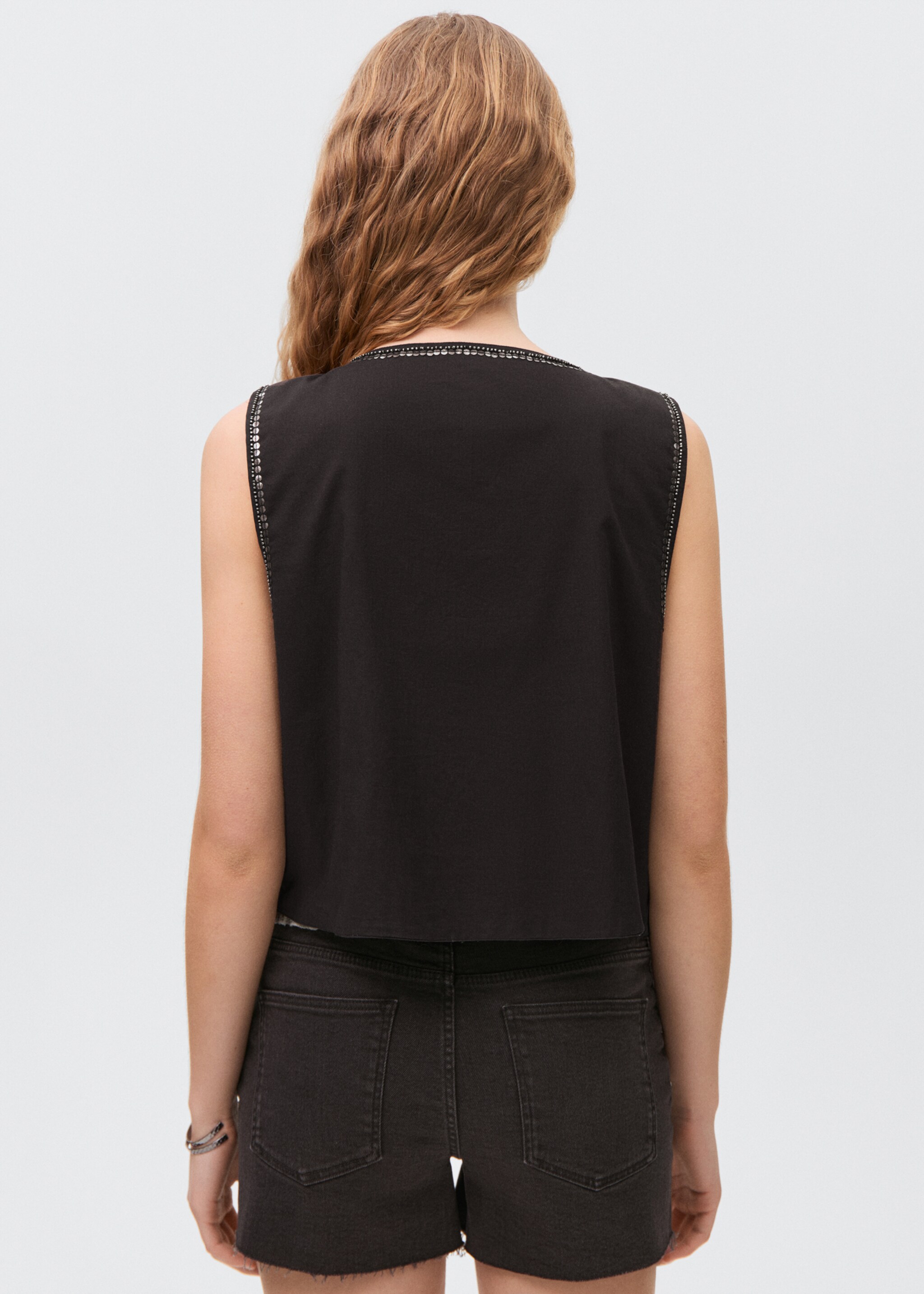 Beaded embroidered gilet - Reverse of the article