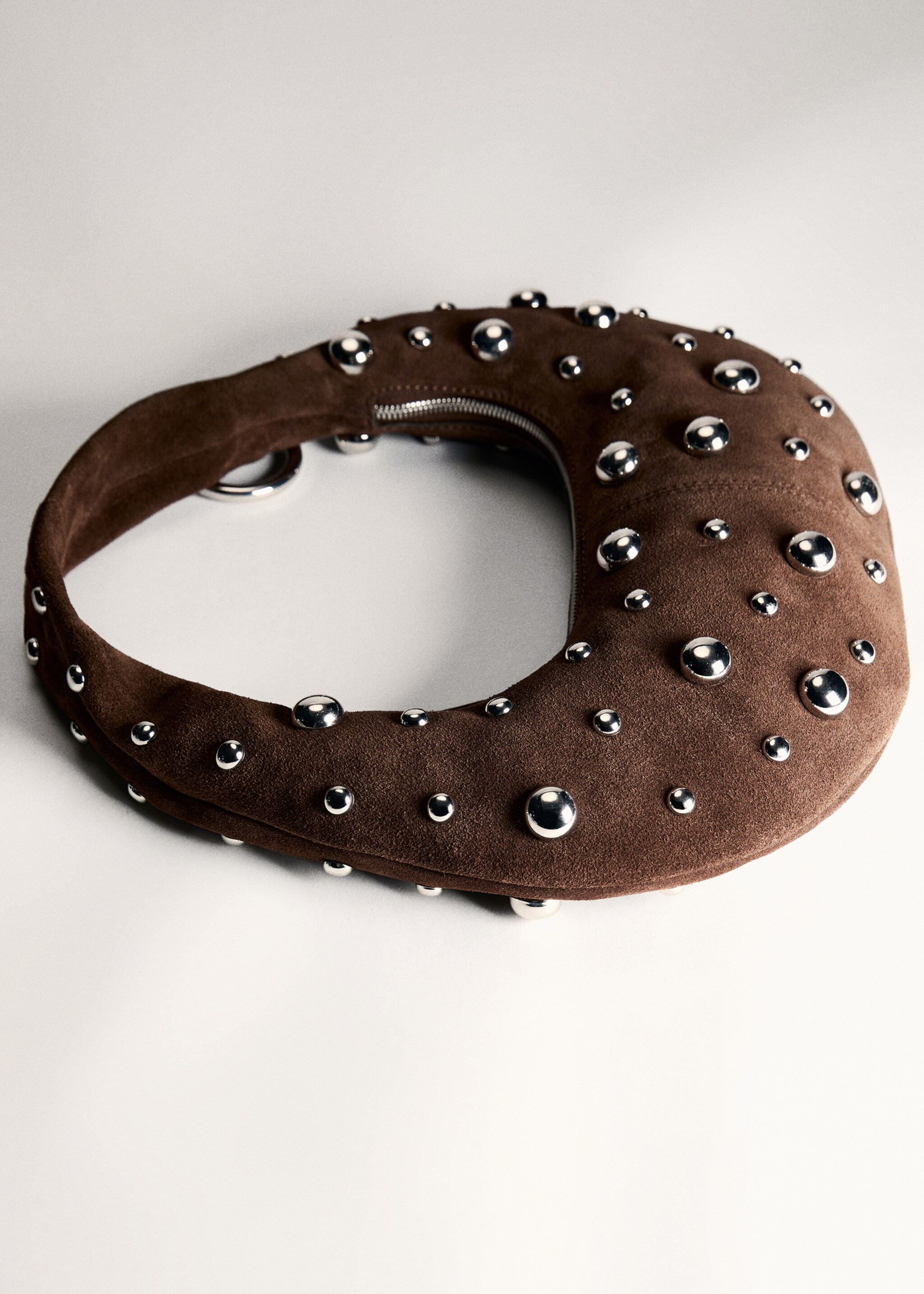 Sac à main en cuir avec application boules métalliques - Détail de l'article 5