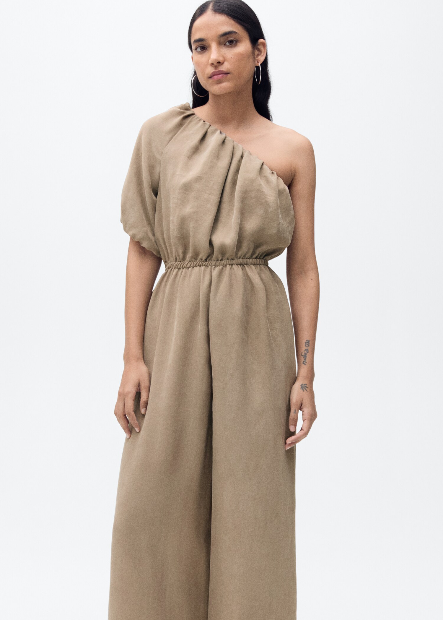 Long jumpsuit with asymmetrical gathered collar - Medium plane