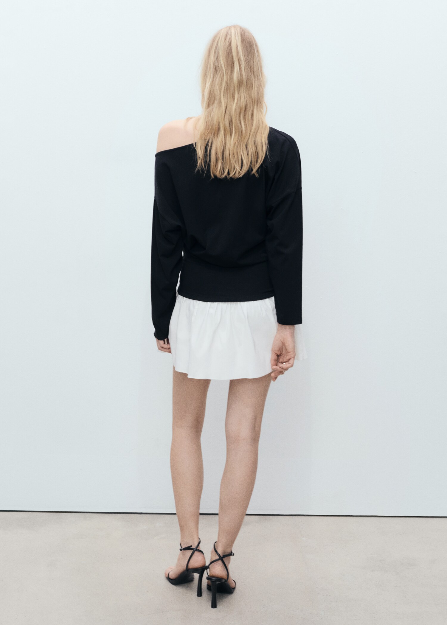 Robe courte tissu combiné drapé - Verso de l’article