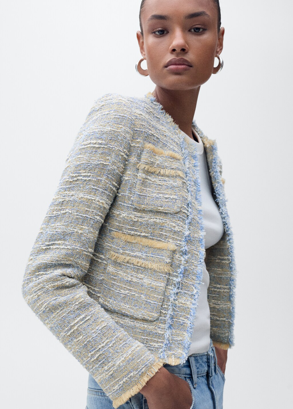 Chaqueta tweed terminaciones deshilachadas - Mujer | MANGO Guinea Ecuatorial