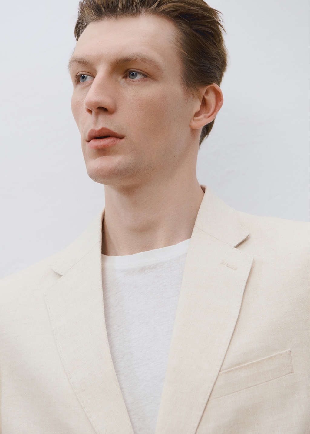 Amalfi 100% linen slim-fit suit blazer