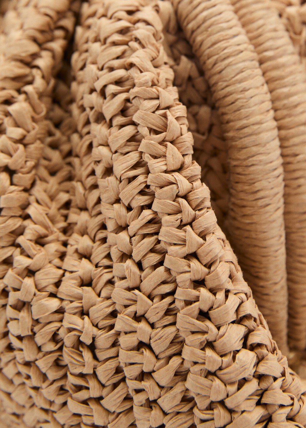 Natural fibre handbag