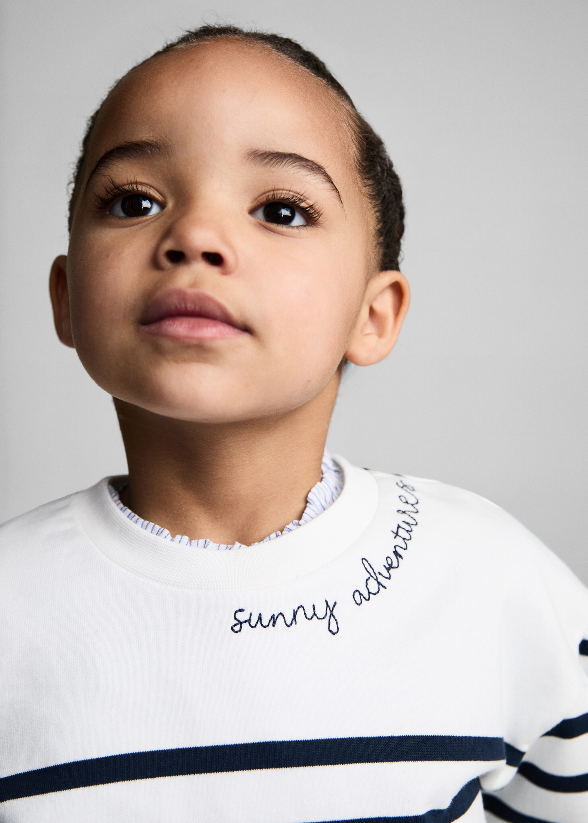 Gestreiftes Sweatshirt mit Text - Detail des Artikels 1