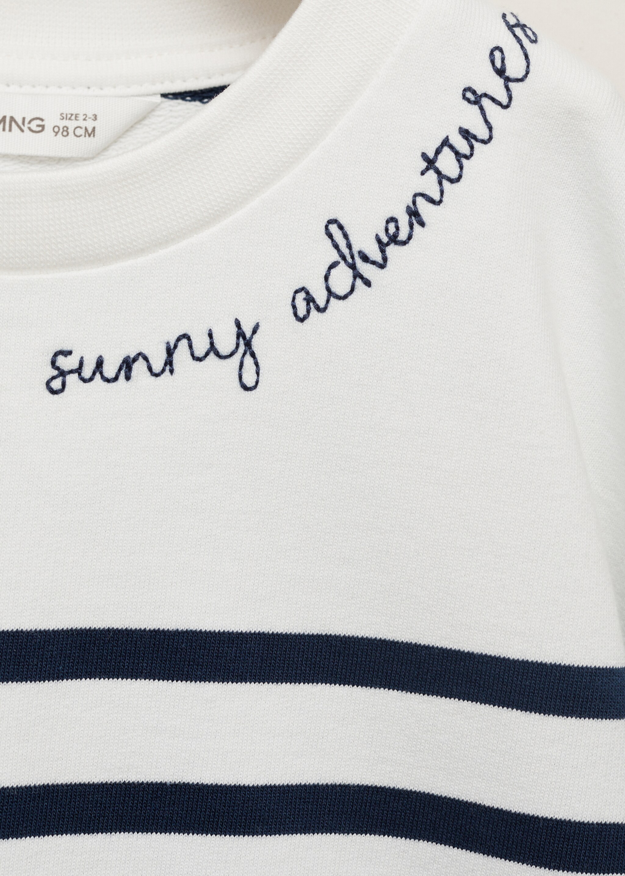 Gestreiftes Sweatshirt mit Text - Detail des Artikels 8