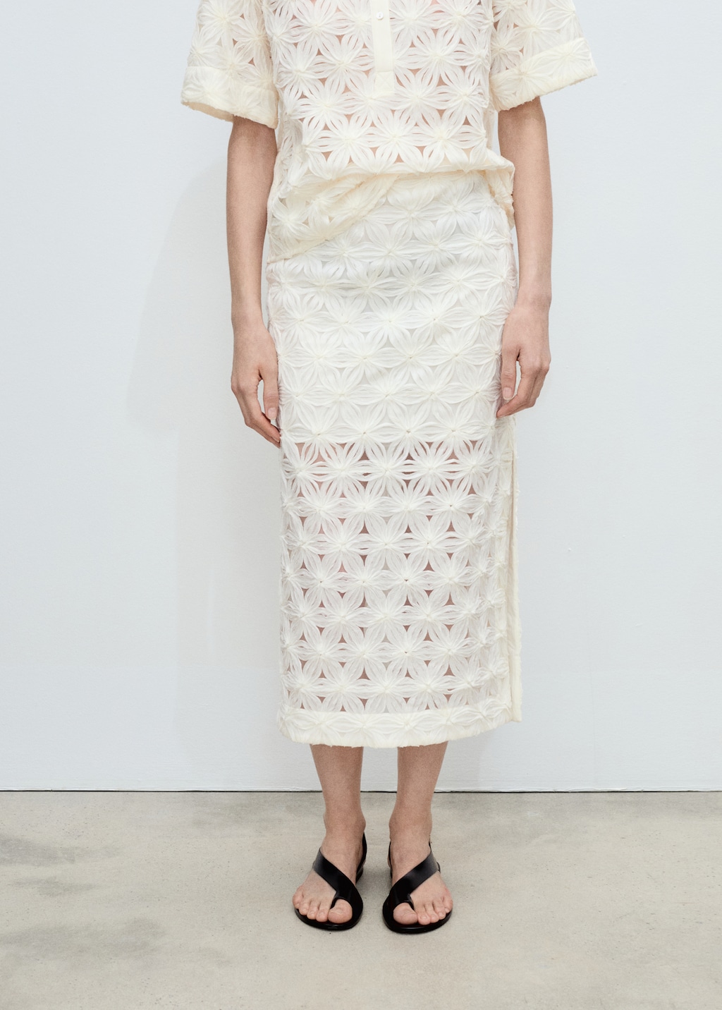 Openwork textured floral skirt