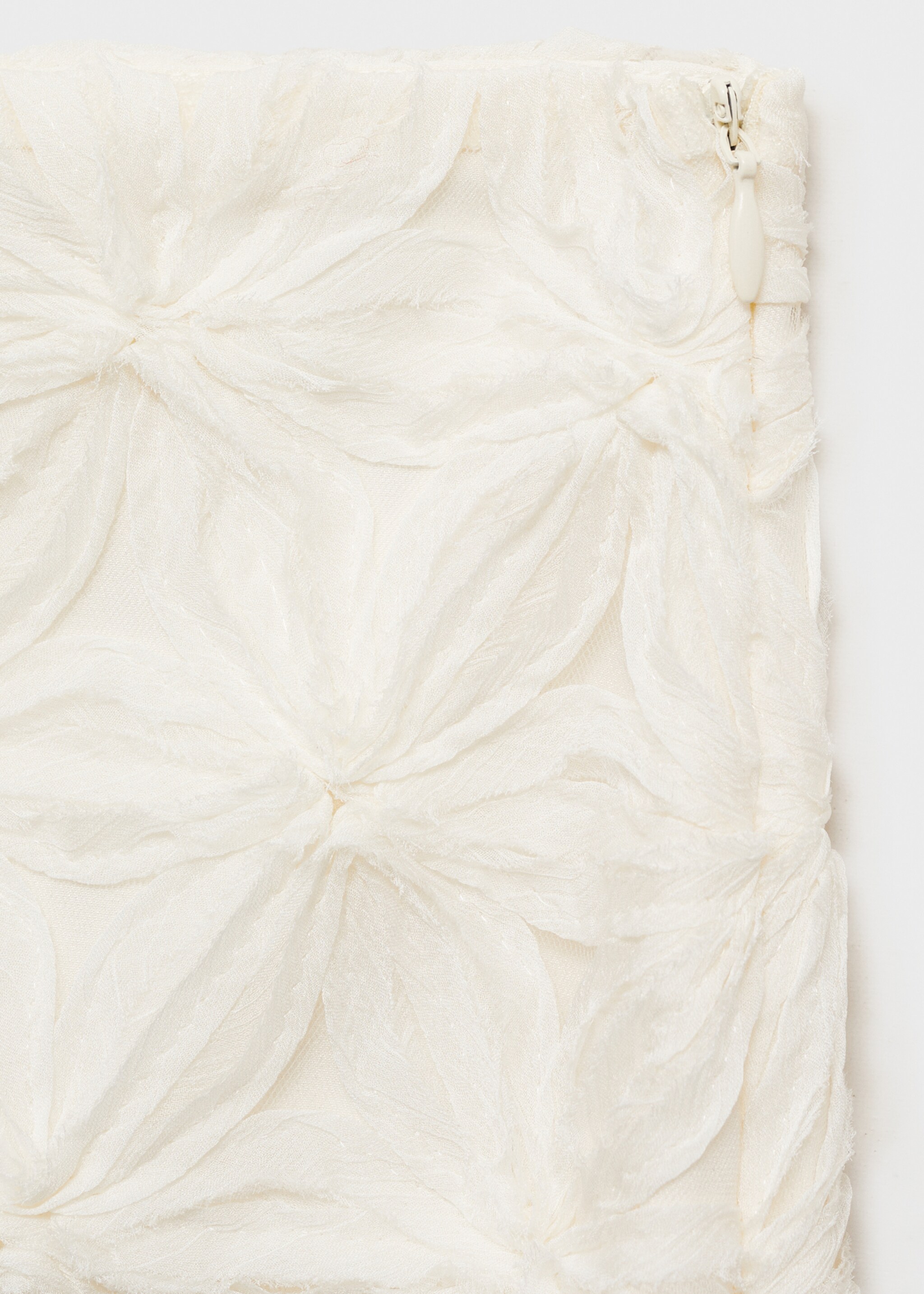 Openwork textured floral skirt - Details of the article 0