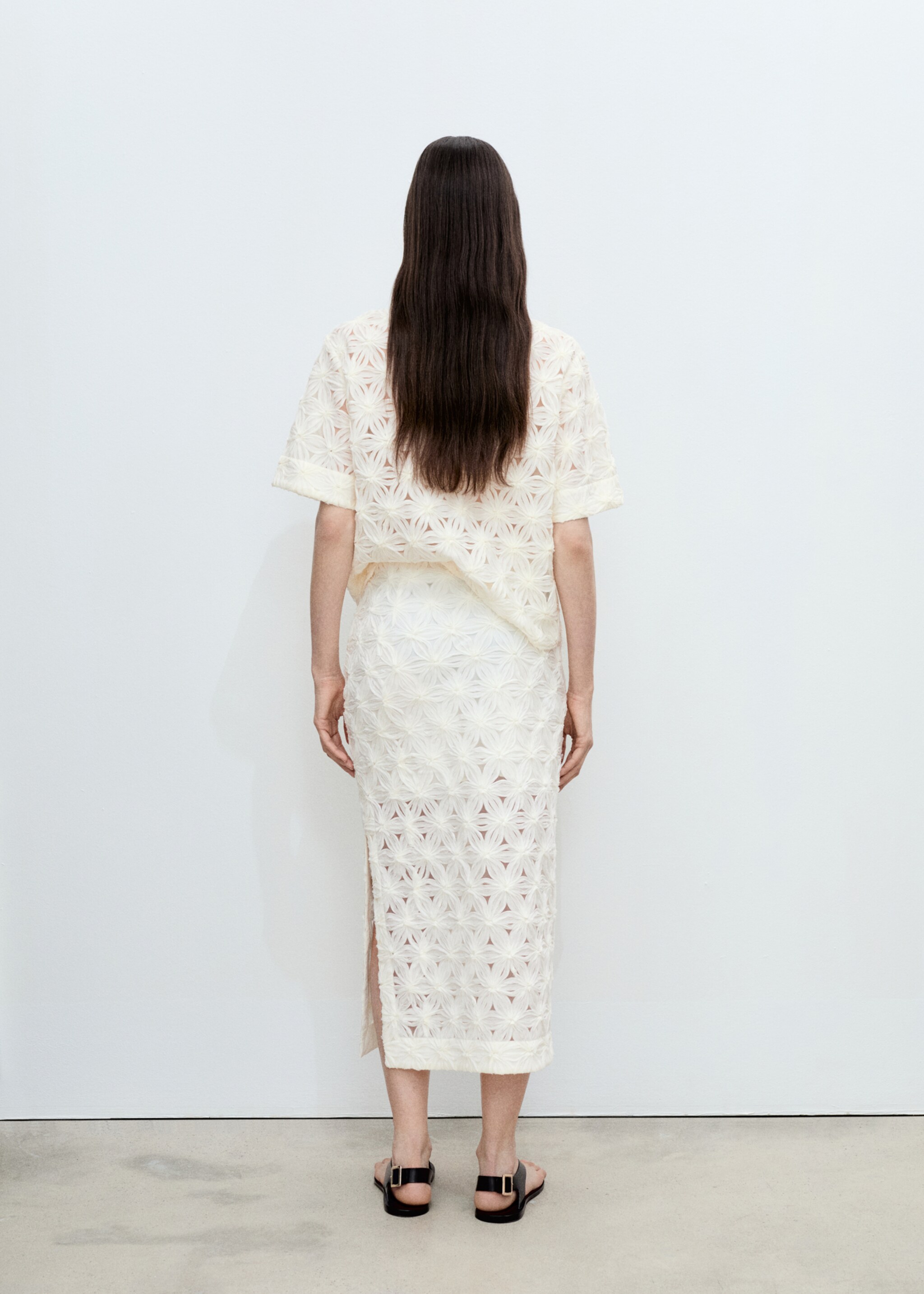 Openwork textured floral skirt - Reverse of the article
