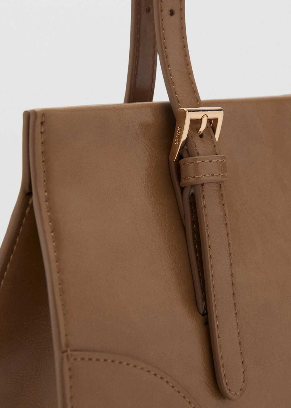 Shoulder bag with buckles