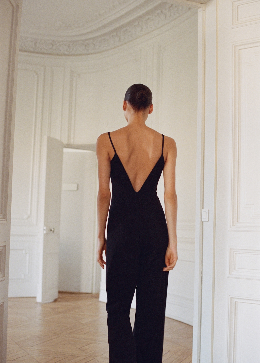 Structured fitted jumpsuit with sweetheart neckline - Women