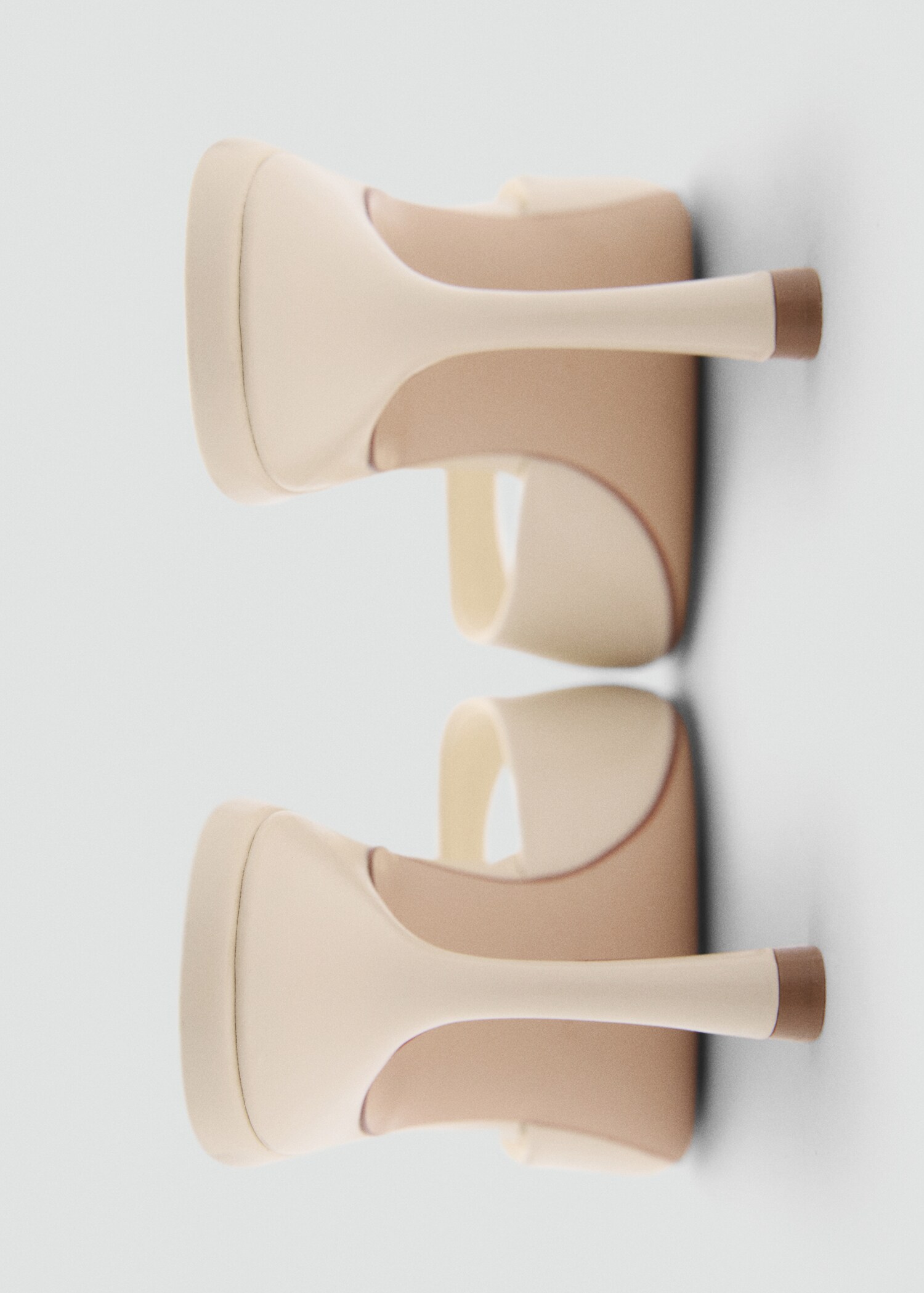 Pointed heel sandals - Details of the article 2